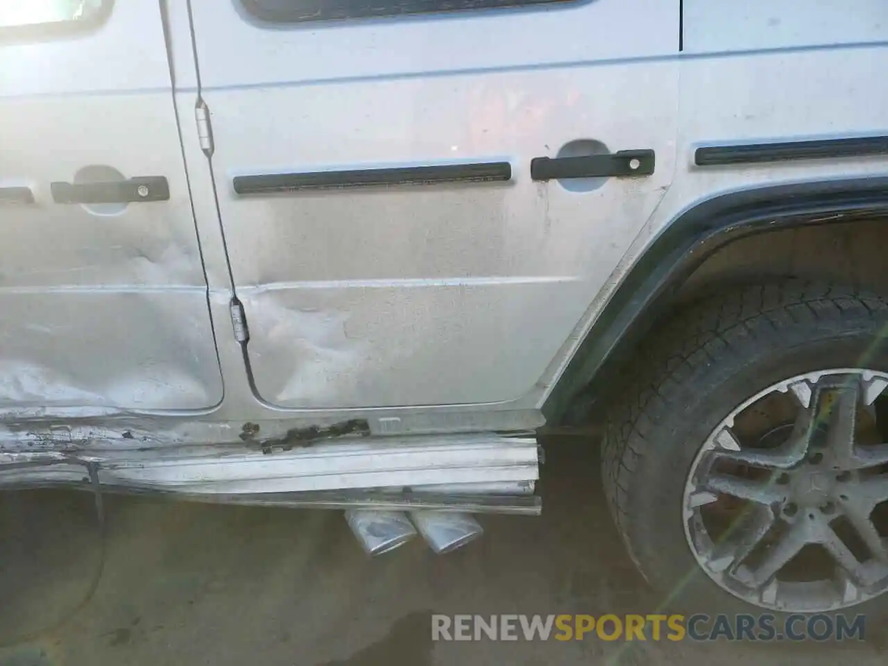 10 Photograph of a damaged car W1NYC7HJ9LX350697 MERCEDES-BENZ G-CLASS 2020