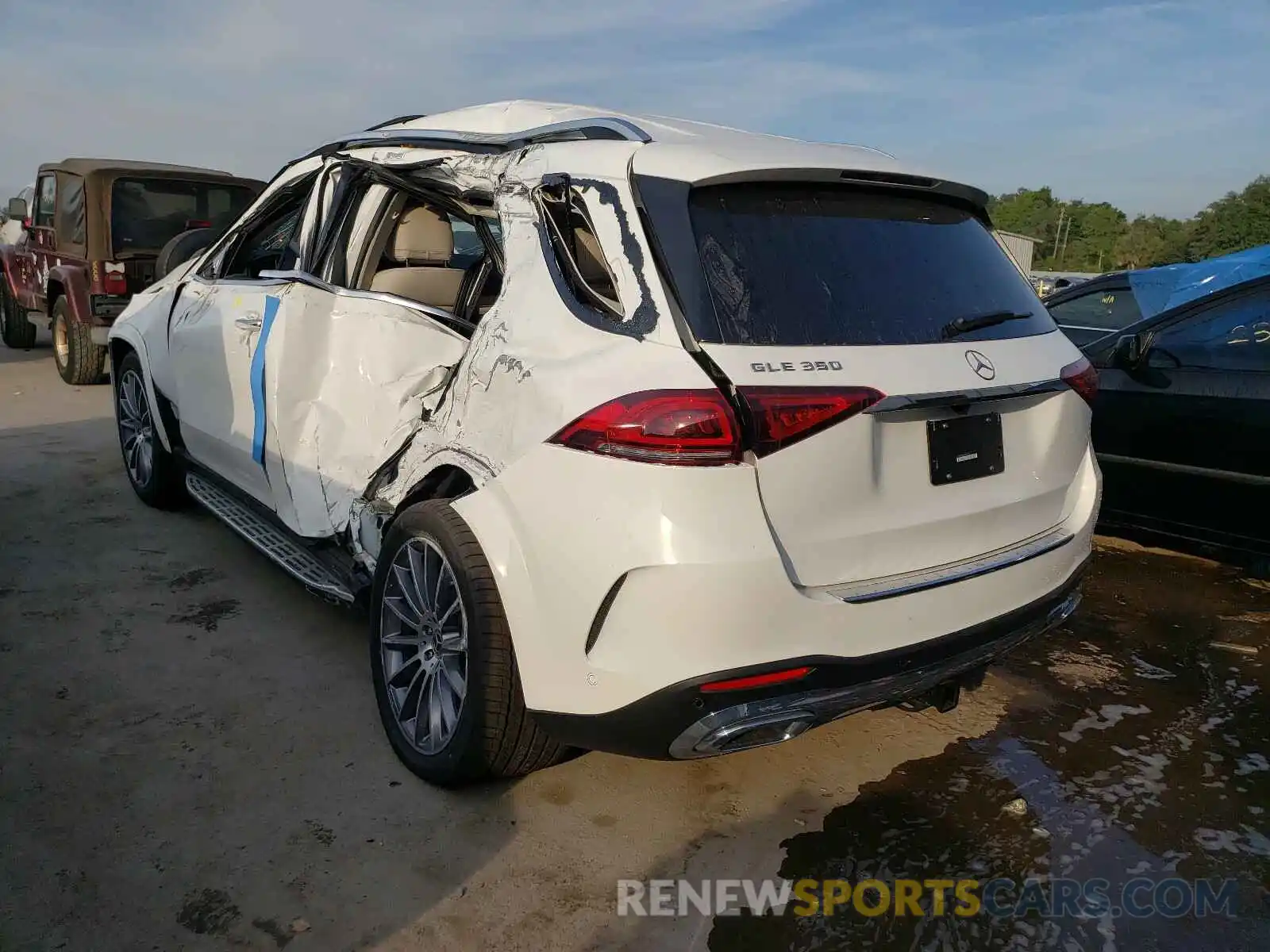 3 Photograph of a damaged car 4JGFB4JB9MA436465 MERCEDES-BENZ G CLASS 2021