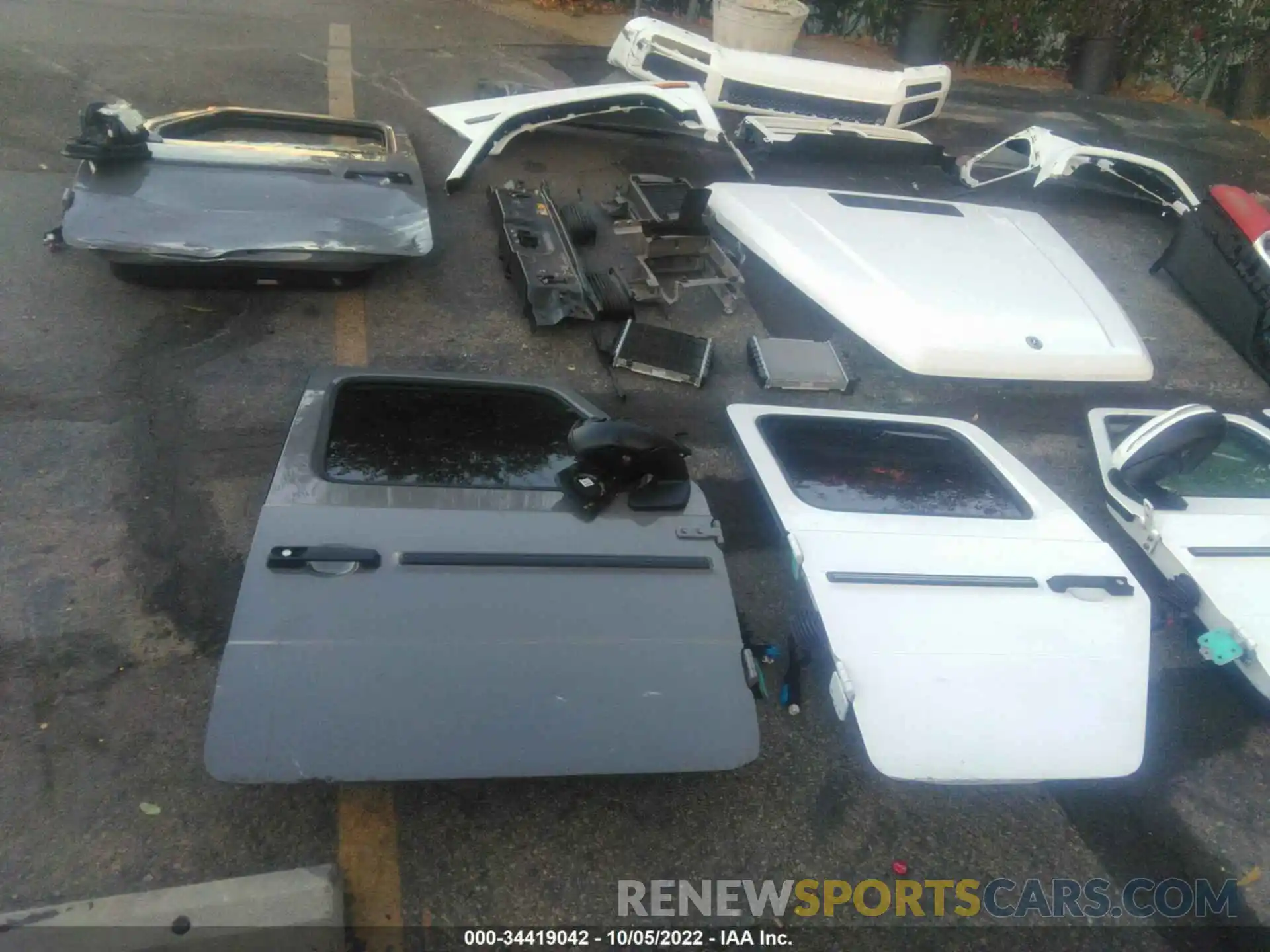 13 Photograph of a damaged car W1NYC7HJ6MX422781 MERCEDES-BENZ G-CLASS 2021