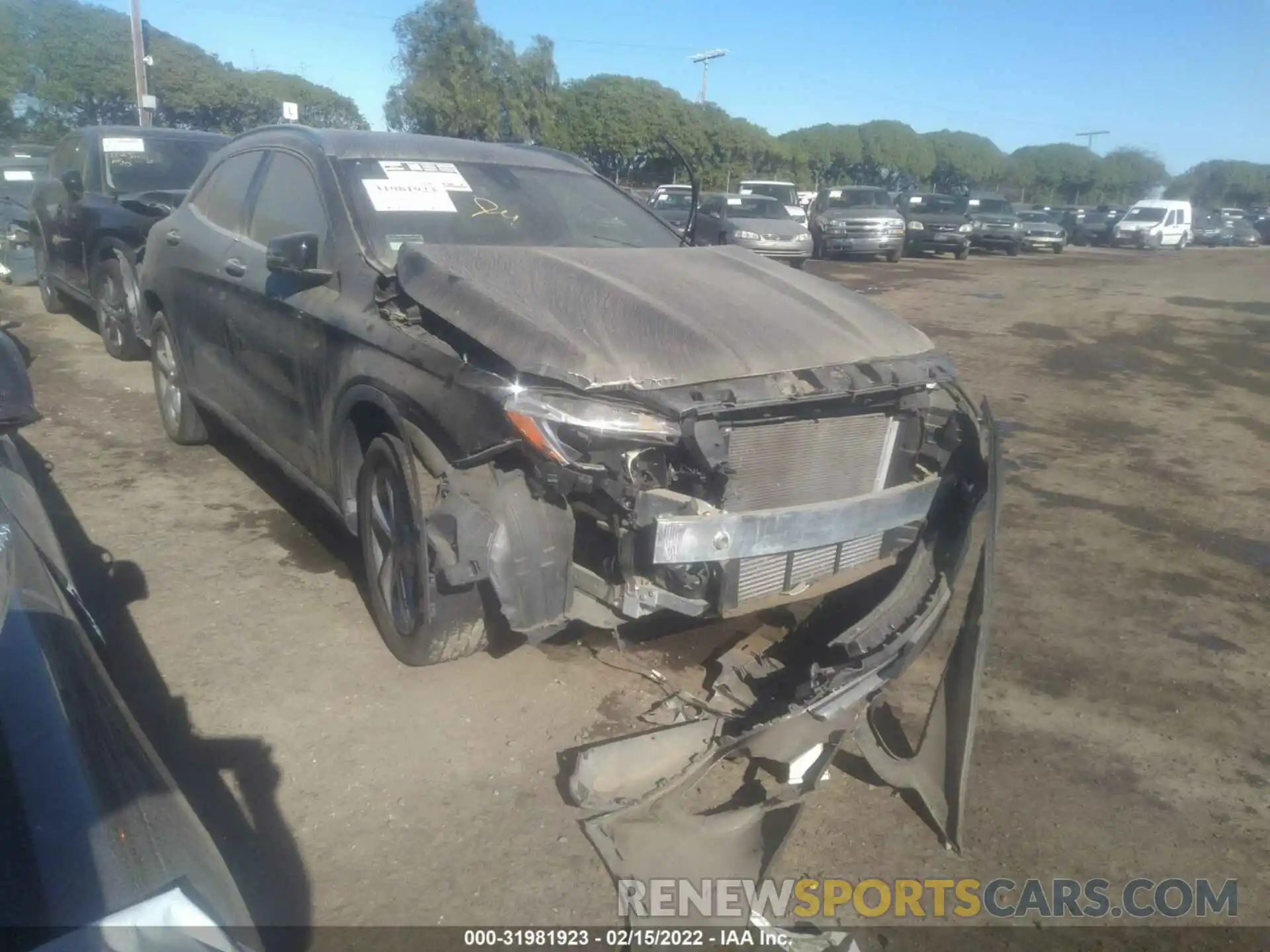 1 Photograph of a damaged car WDCTG4EB0KU008406 MERCEDES-BENZ GLA 2019