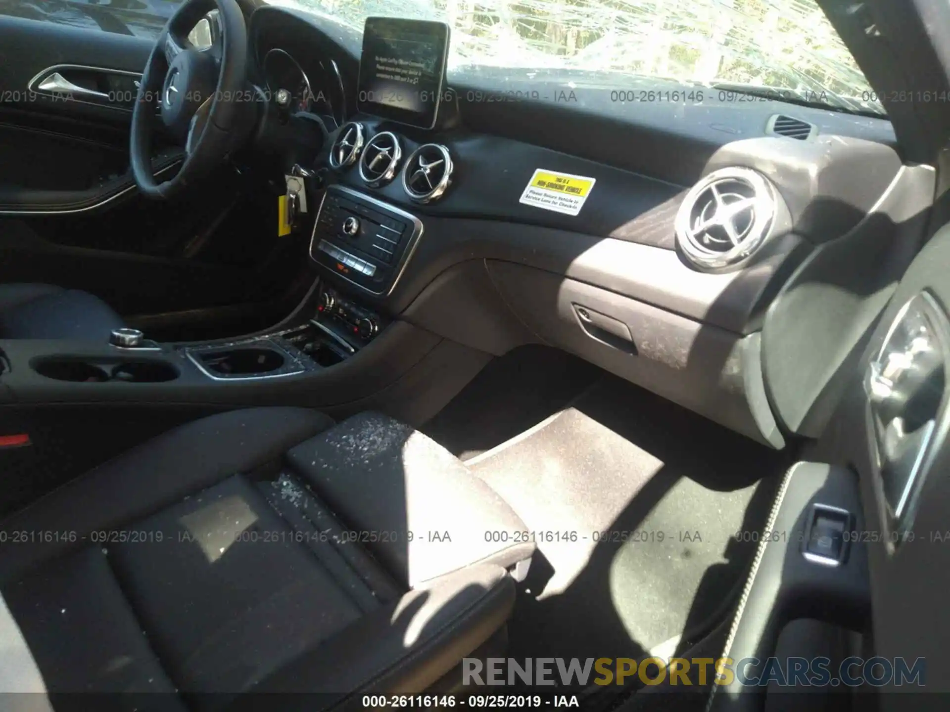 5 Photograph of a damaged car WDCTG4EB0KU010222 MERCEDES-BENZ GLA 2019