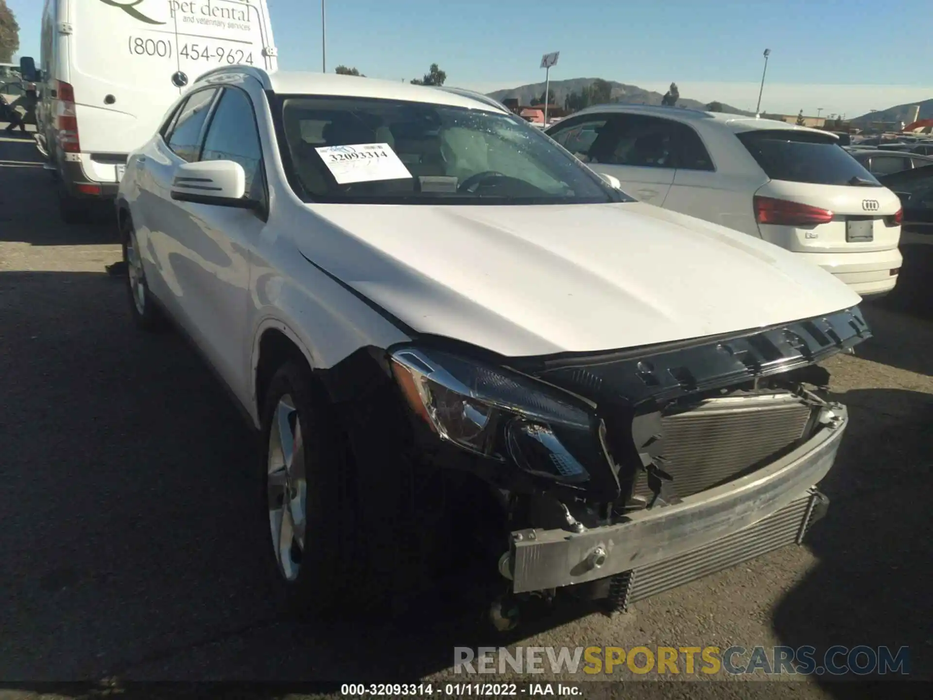 1 Photograph of a damaged car WDCTG4EB0KU013248 MERCEDES-BENZ GLA 2019