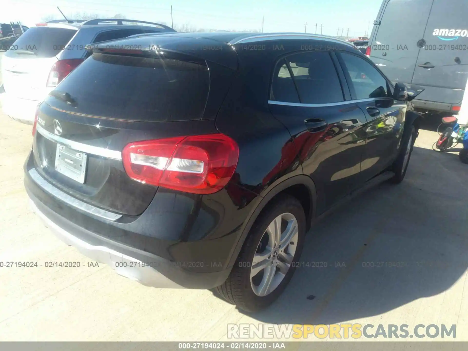 4 Photograph of a damaged car WDCTG4EB0KU015243 MERCEDES-BENZ GLA 2019