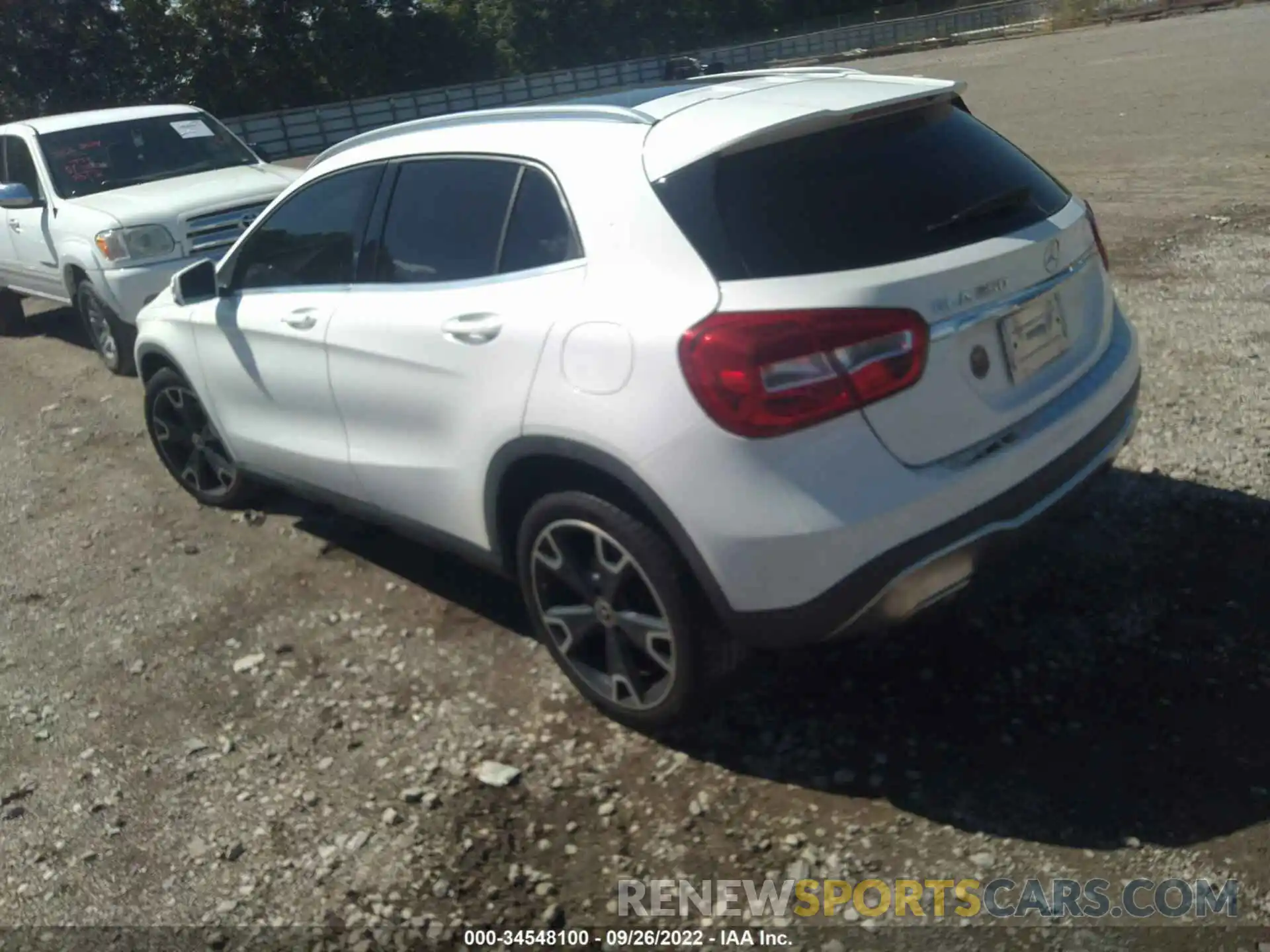 3 Photograph of a damaged car WDCTG4EB1KJ586340 MERCEDES-BENZ GLA 2019