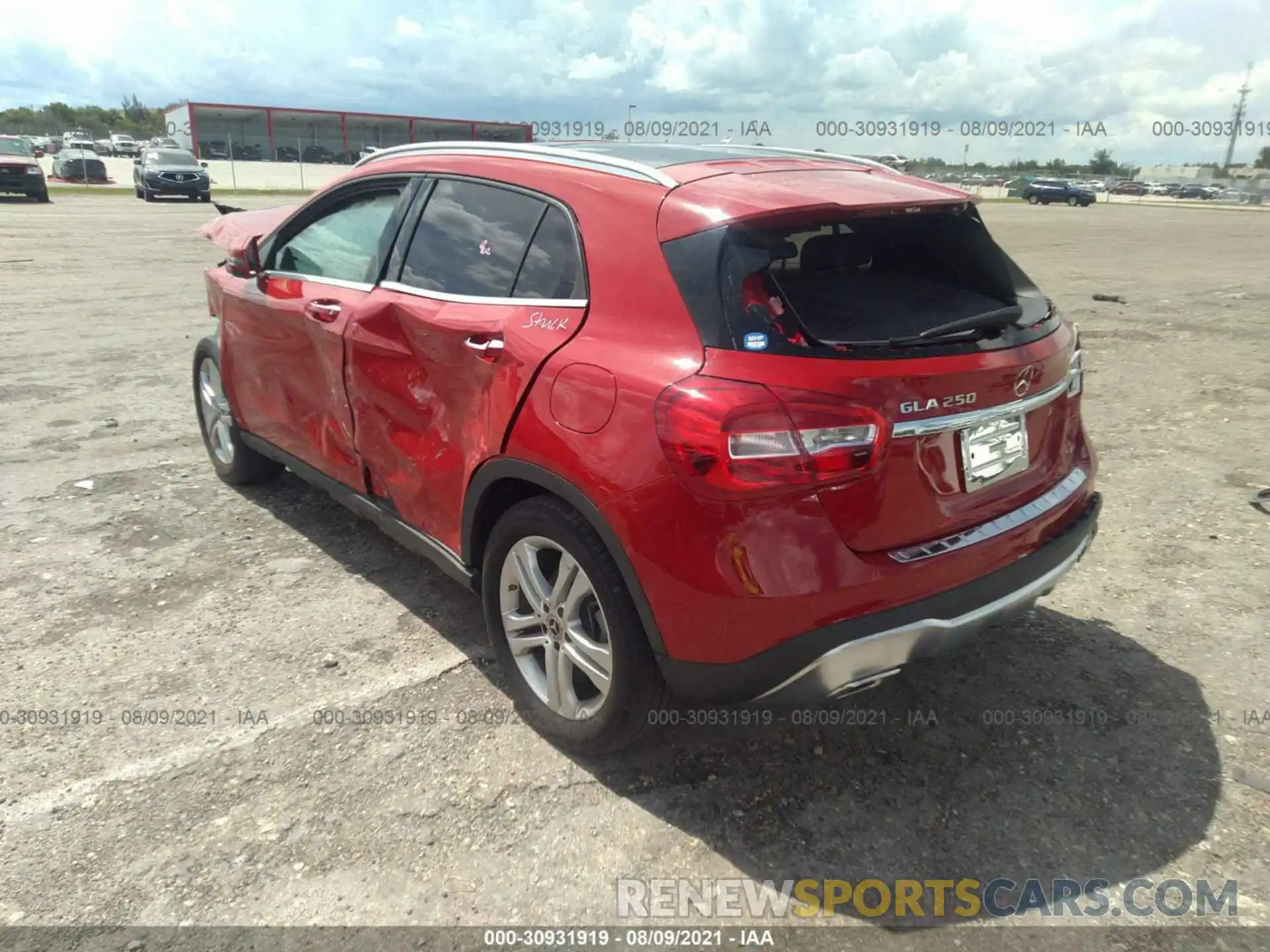 3 Photograph of a damaged car WDCTG4EB1KJ618641 MERCEDES-BENZ GLA 2019