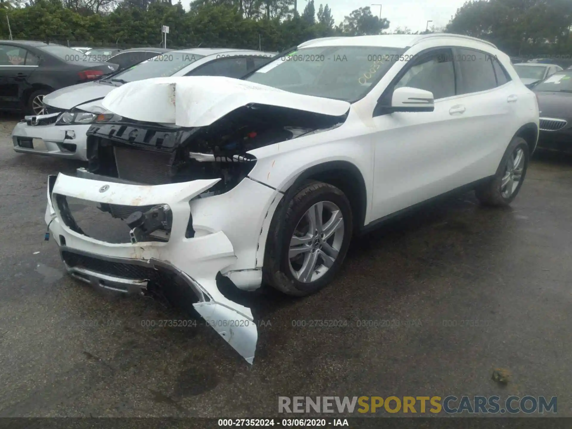 2 Photograph of a damaged car WDCTG4EB1KU000394 MERCEDES-BENZ GLA 2019