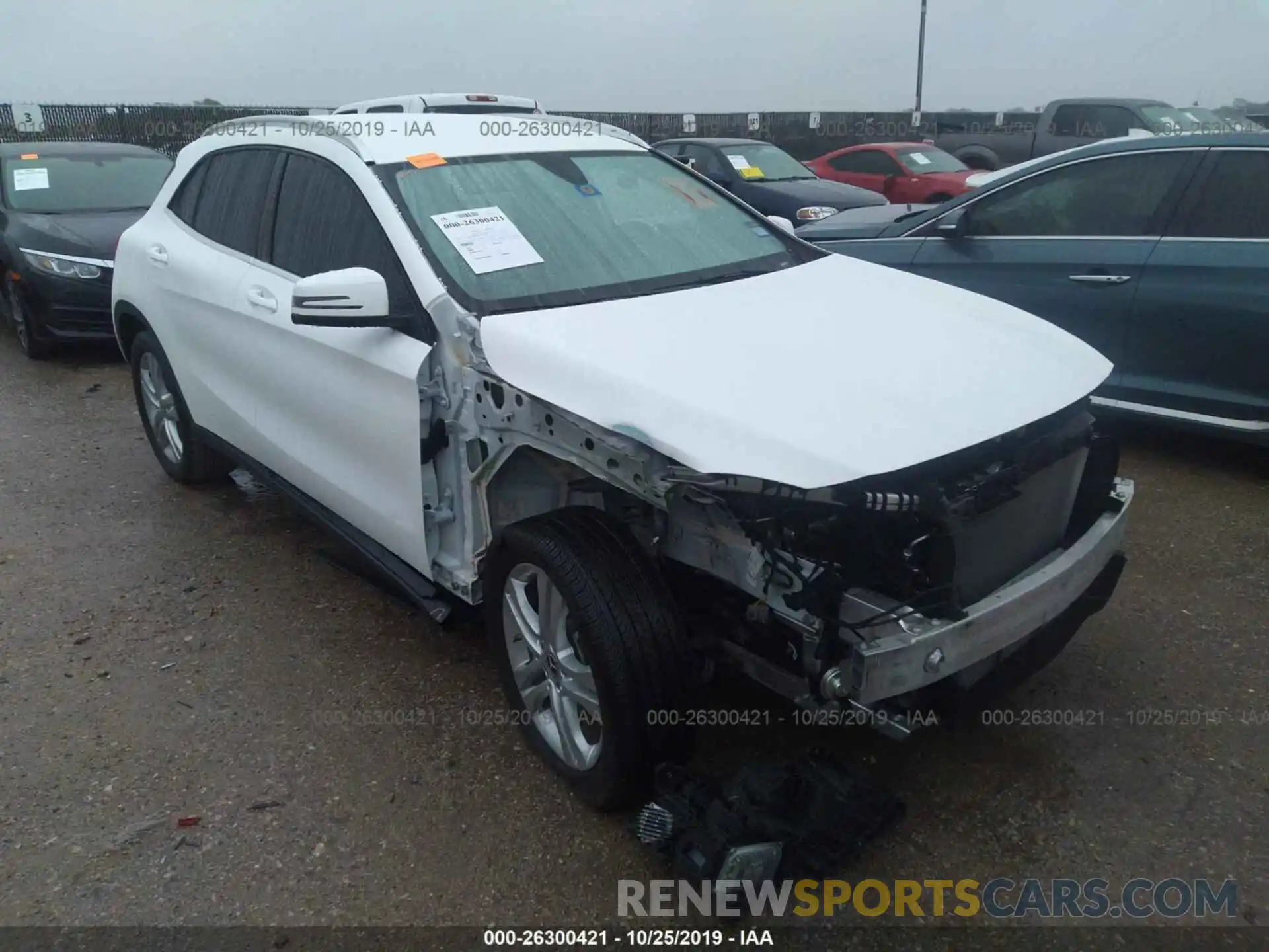 1 Photograph of a damaged car WDCTG4EB1KU002758 MERCEDES-BENZ GLA 2019