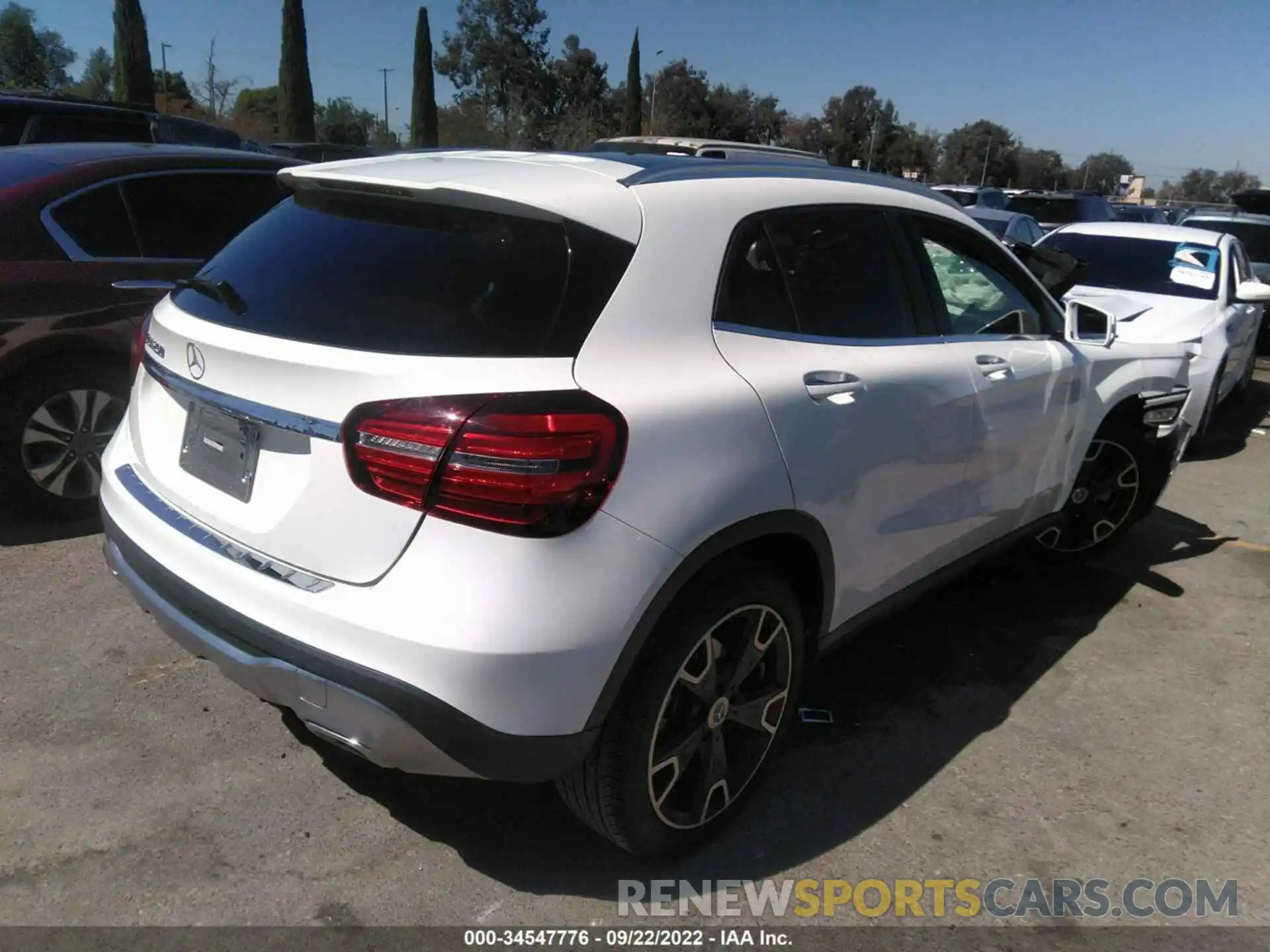 3 Photograph of a damaged car WDCTG4EB1KU006602 MERCEDES-BENZ GLA 2019