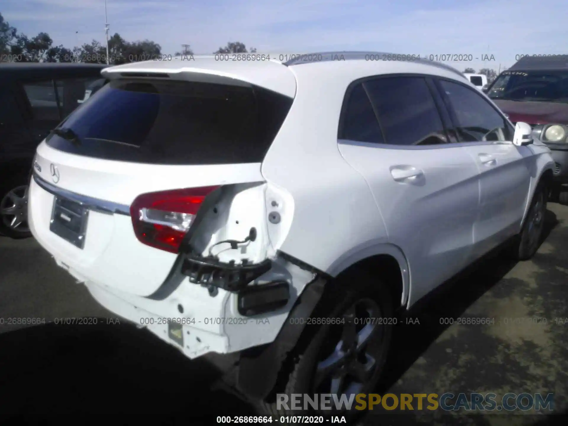 4 Photograph of a damaged car WDCTG4EB1KU006843 MERCEDES-BENZ GLA 2019