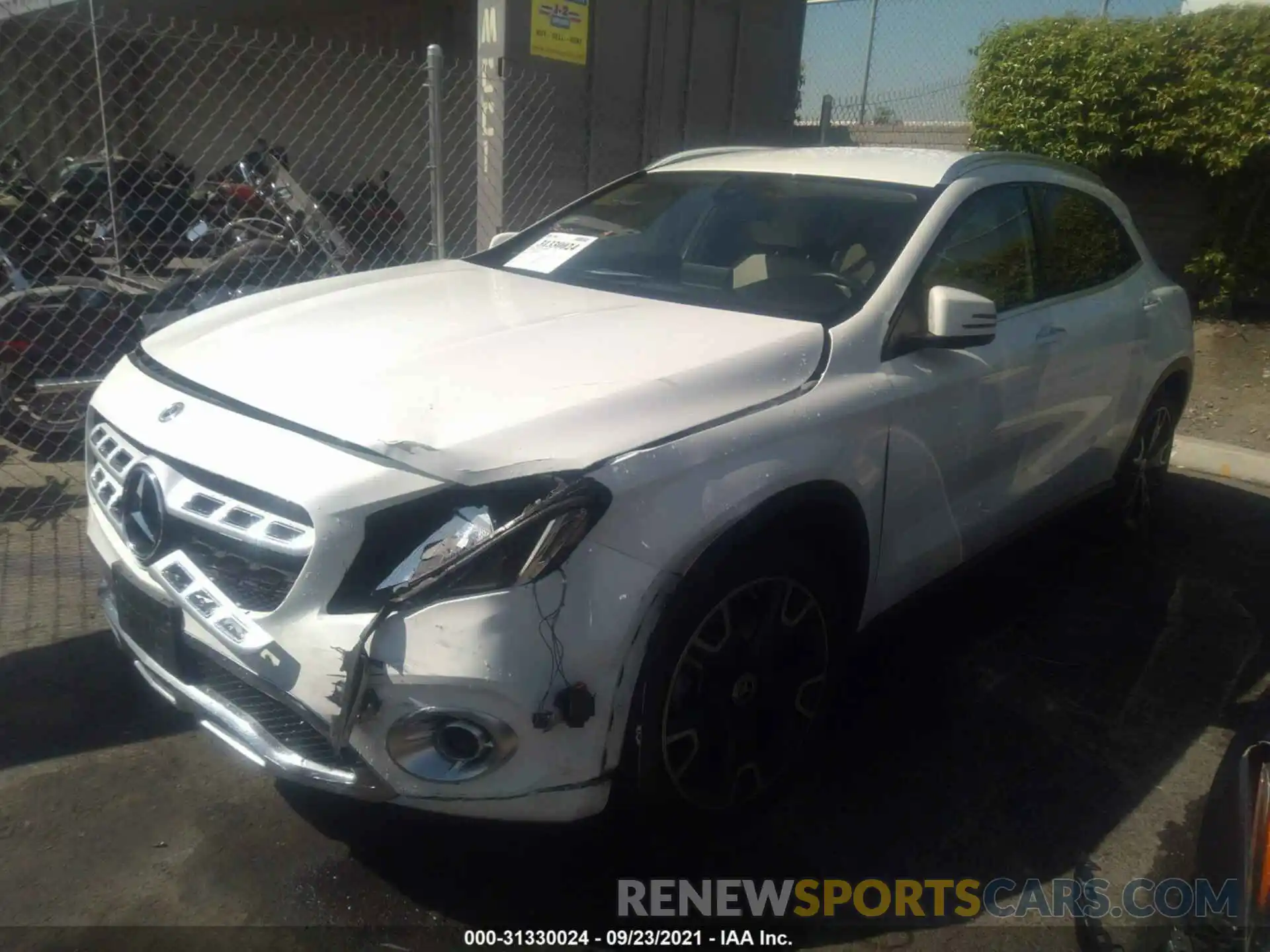 2 Photograph of a damaged car WDCTG4EB2KU001862 MERCEDES-BENZ GLA 2019