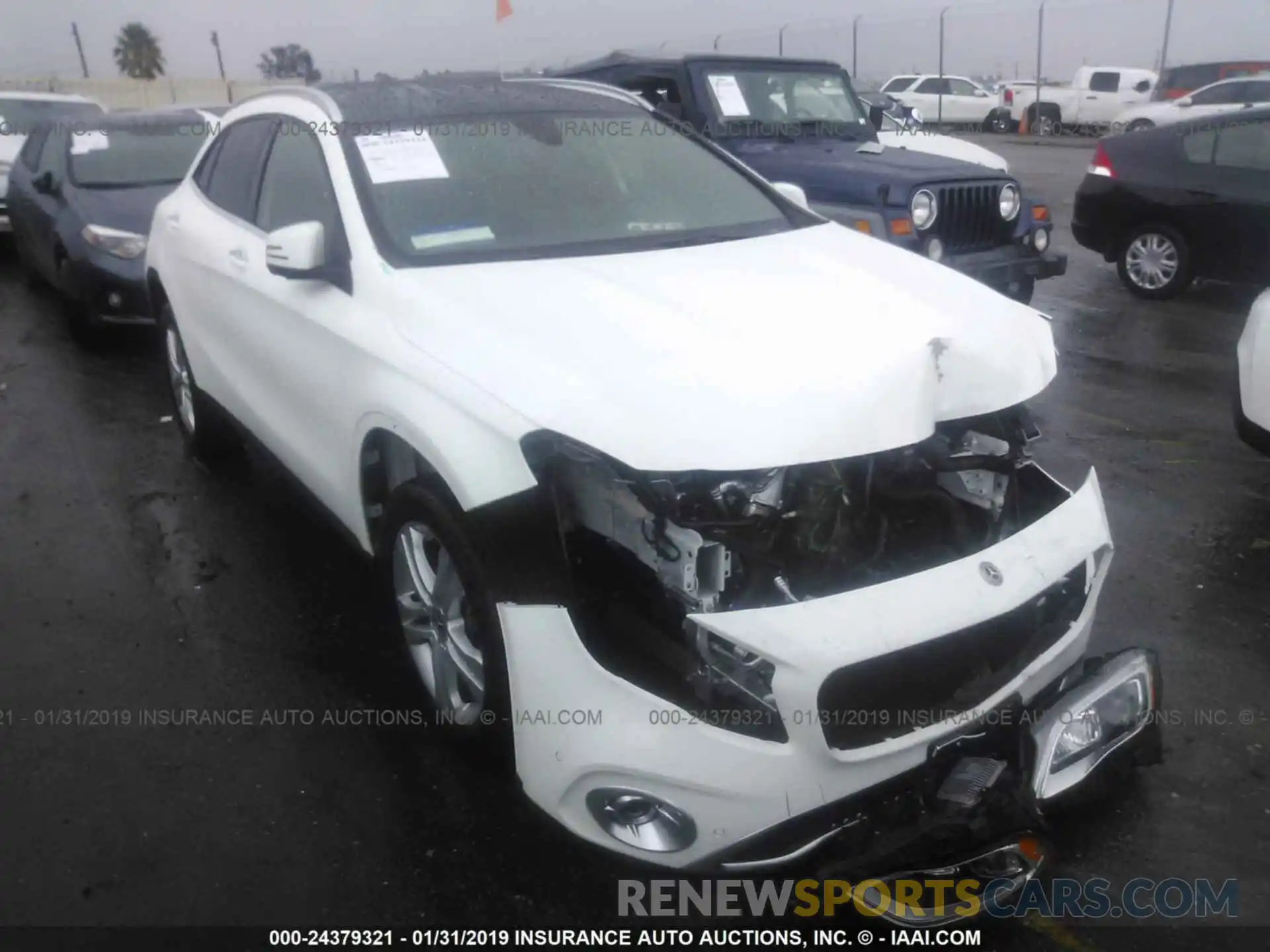 1 Photograph of a damaged car WDCTG4EB2KU002073 MERCEDES-BENZ GLA 2019