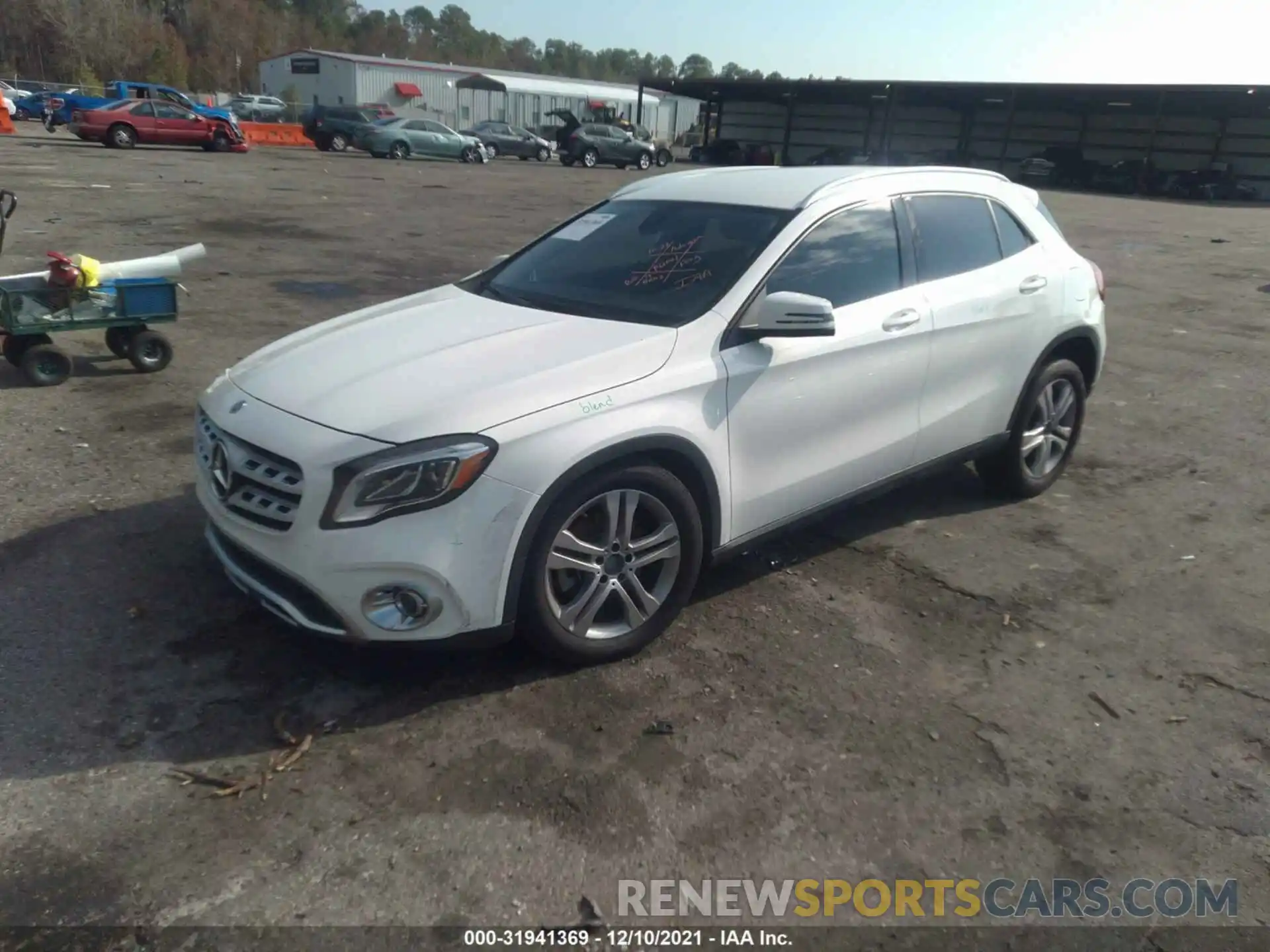 2 Фотография поврежденного автомобиля WDCTG4EB2KU003059 MERCEDES-BENZ GLA 2019