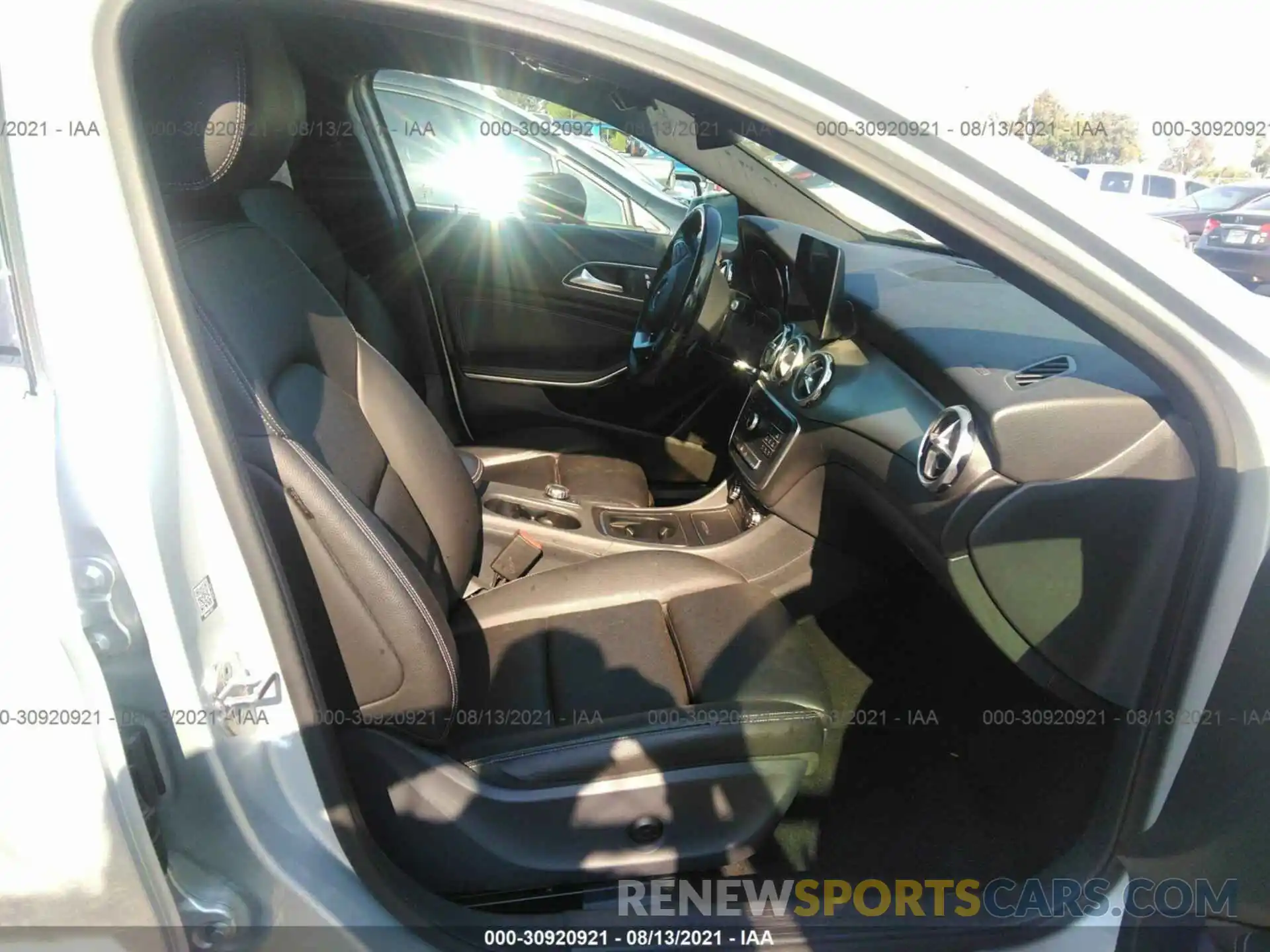 5 Photograph of a damaged car WDCTG4EB2KU003885 MERCEDES-BENZ GLA 2019