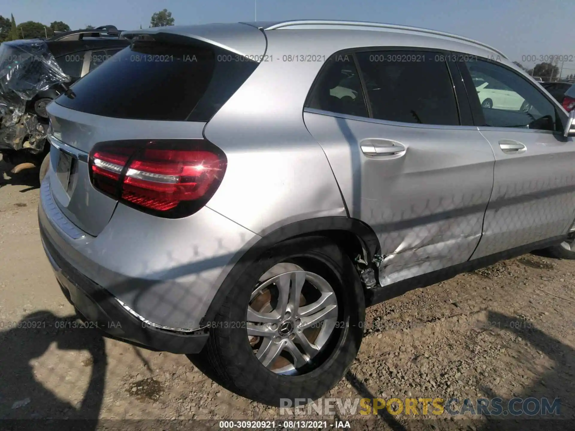 6 Photograph of a damaged car WDCTG4EB2KU003885 MERCEDES-BENZ GLA 2019