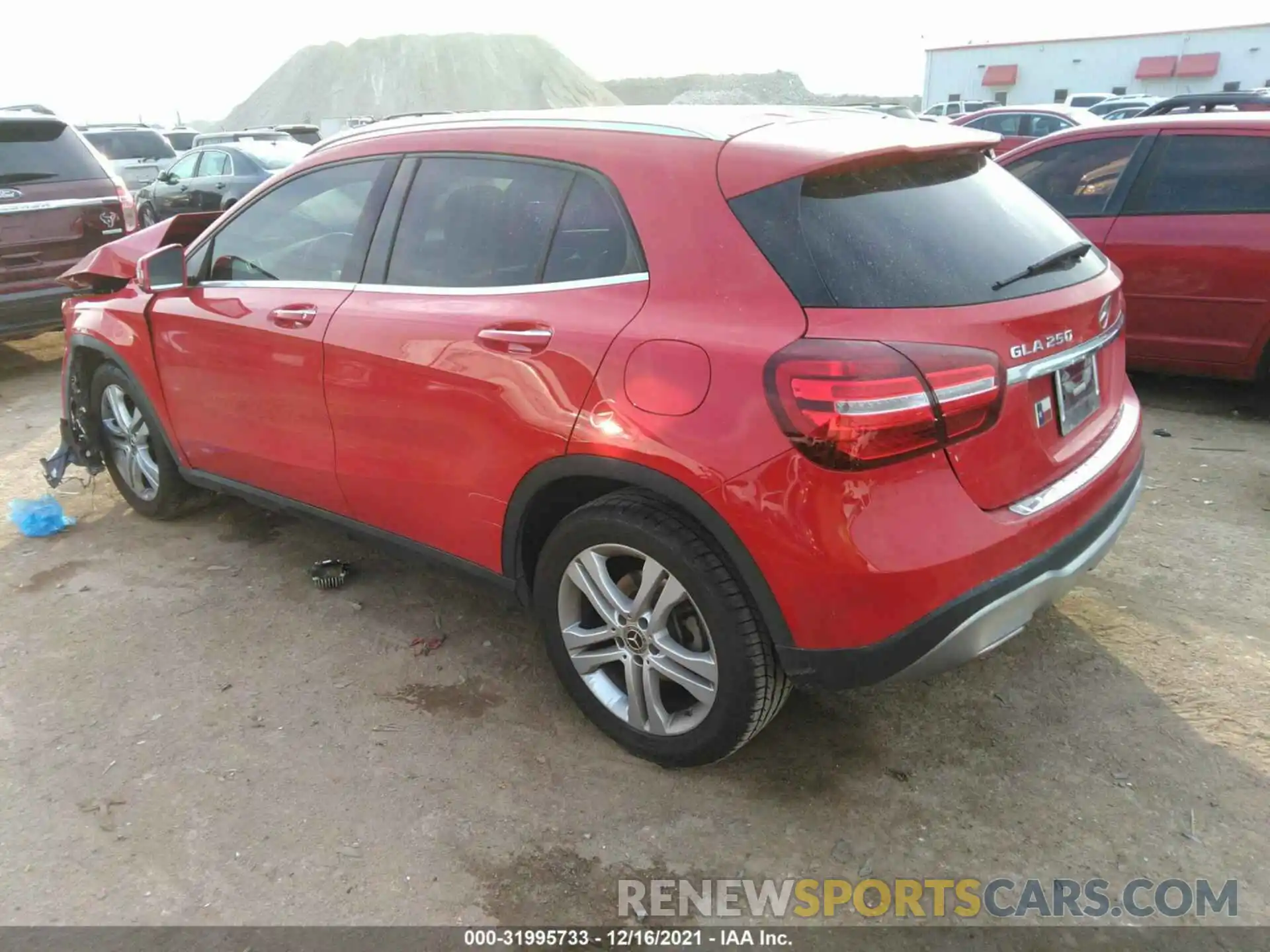 3 Photograph of a damaged car WDCTG4EB2KU010528 MERCEDES-BENZ GLA 2019