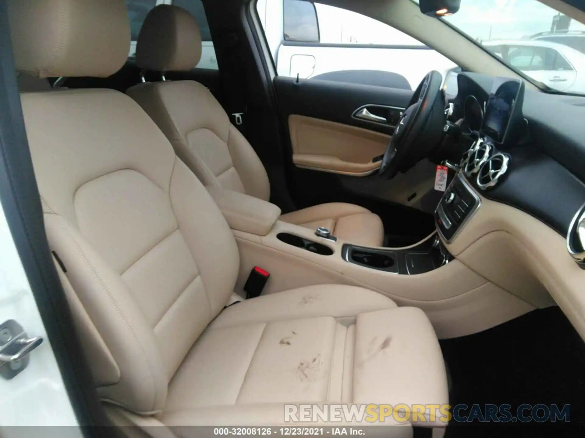 5 Photograph of a damaged car WDCTG4EB2KU012876 MERCEDES-BENZ GLA 2019