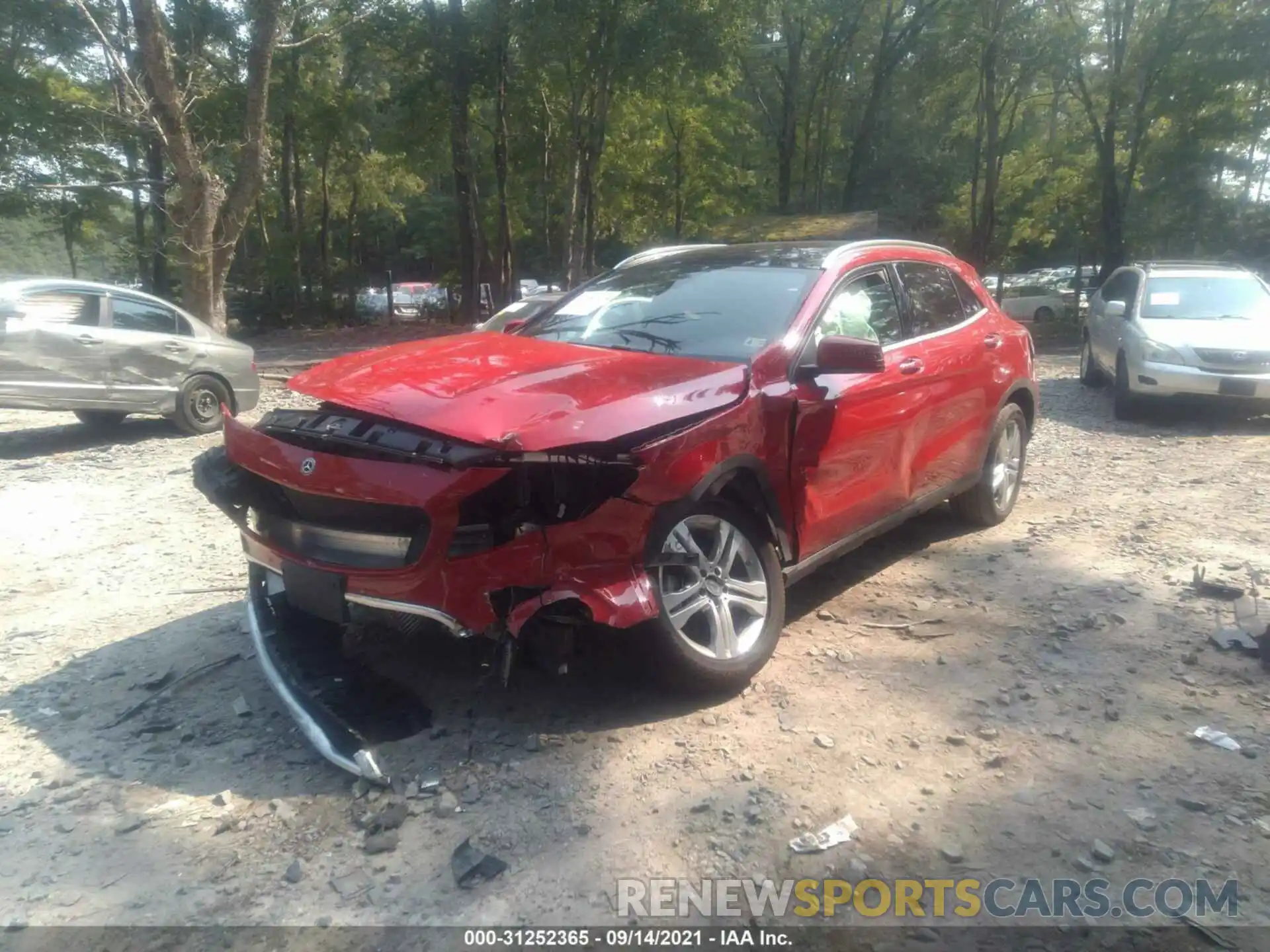 2 Photograph of a damaged car WDCTG4EB2KU015485 MERCEDES-BENZ GLA 2019