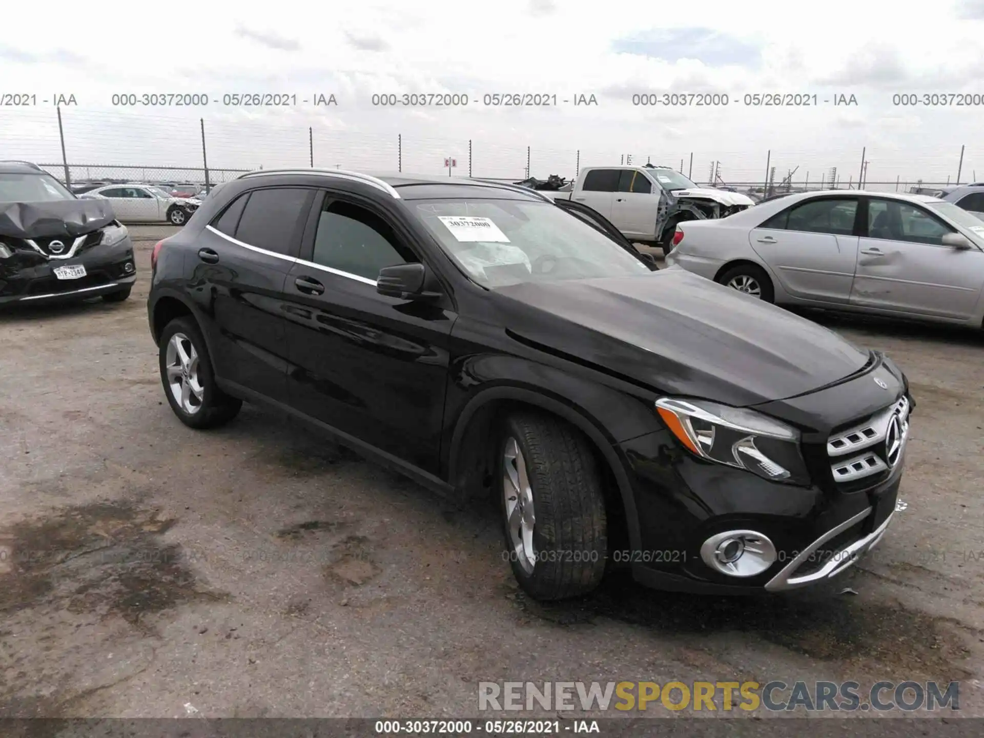 1 Photograph of a damaged car WDCTG4EB3KJ532621 MERCEDES-BENZ GLA 2019