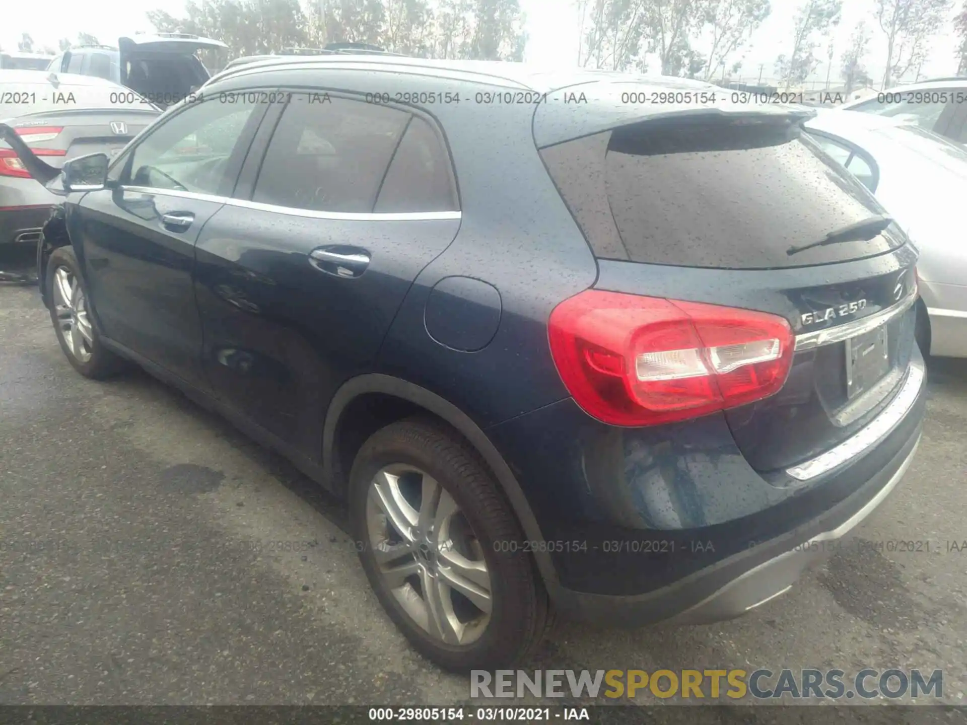 3 Photograph of a damaged car WDCTG4EB3KJ615045 MERCEDES-BENZ GLA 2019