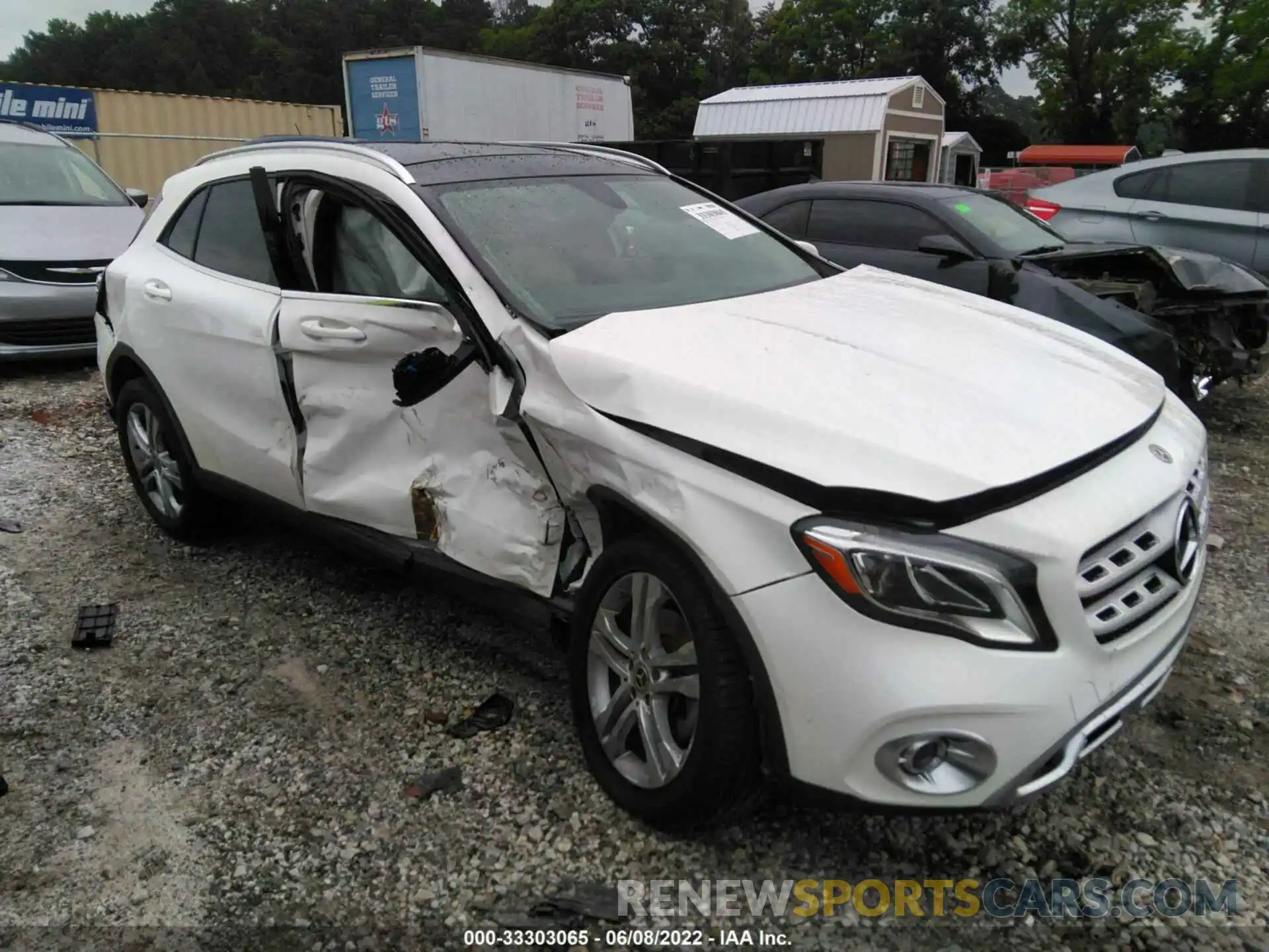 1 Photograph of a damaged car WDCTG4EB3KU003717 MERCEDES-BENZ GLA 2019