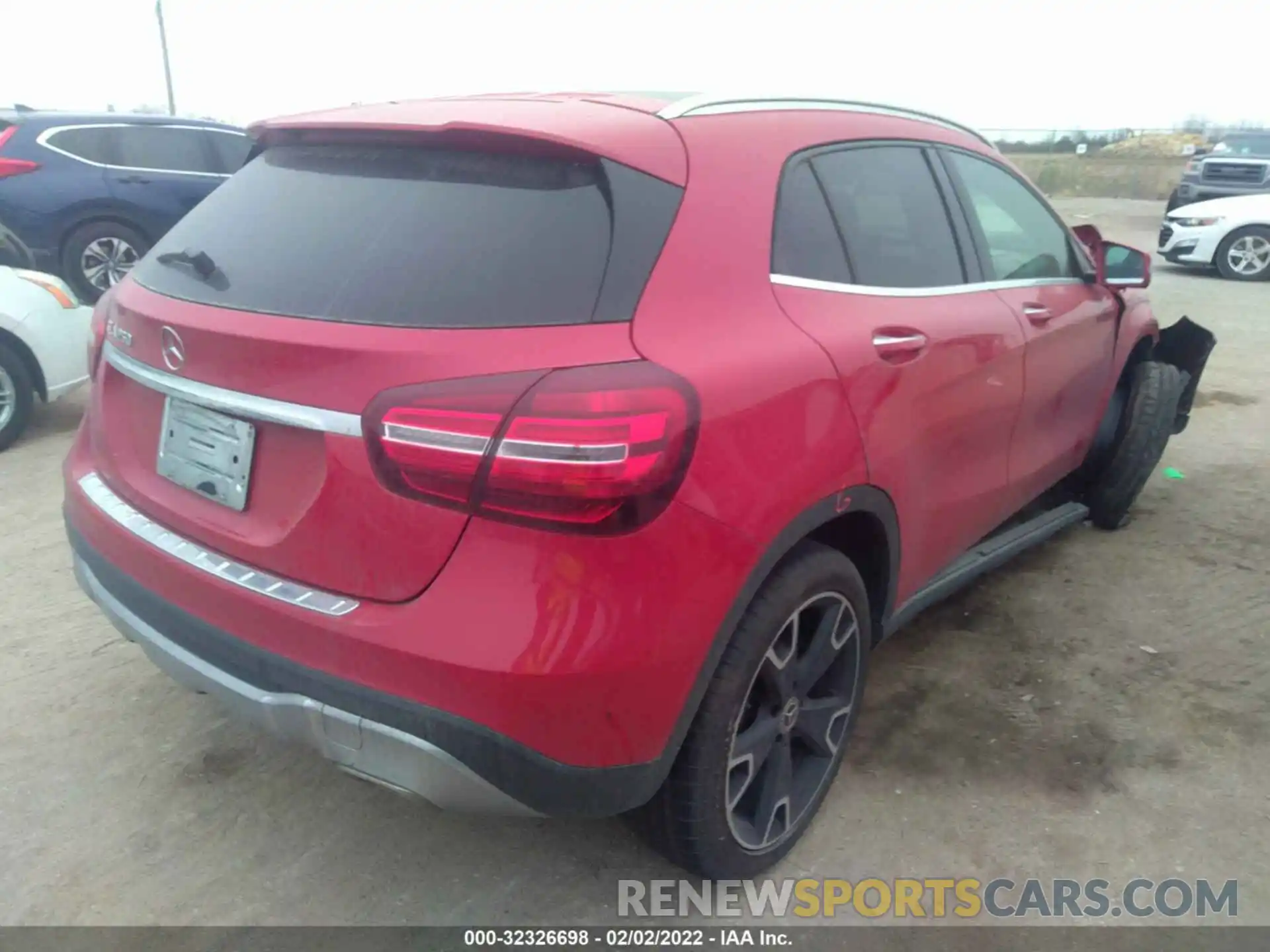 4 Фотография поврежденного автомобиля WDCTG4EB3KU009971 MERCEDES-BENZ GLA 2019