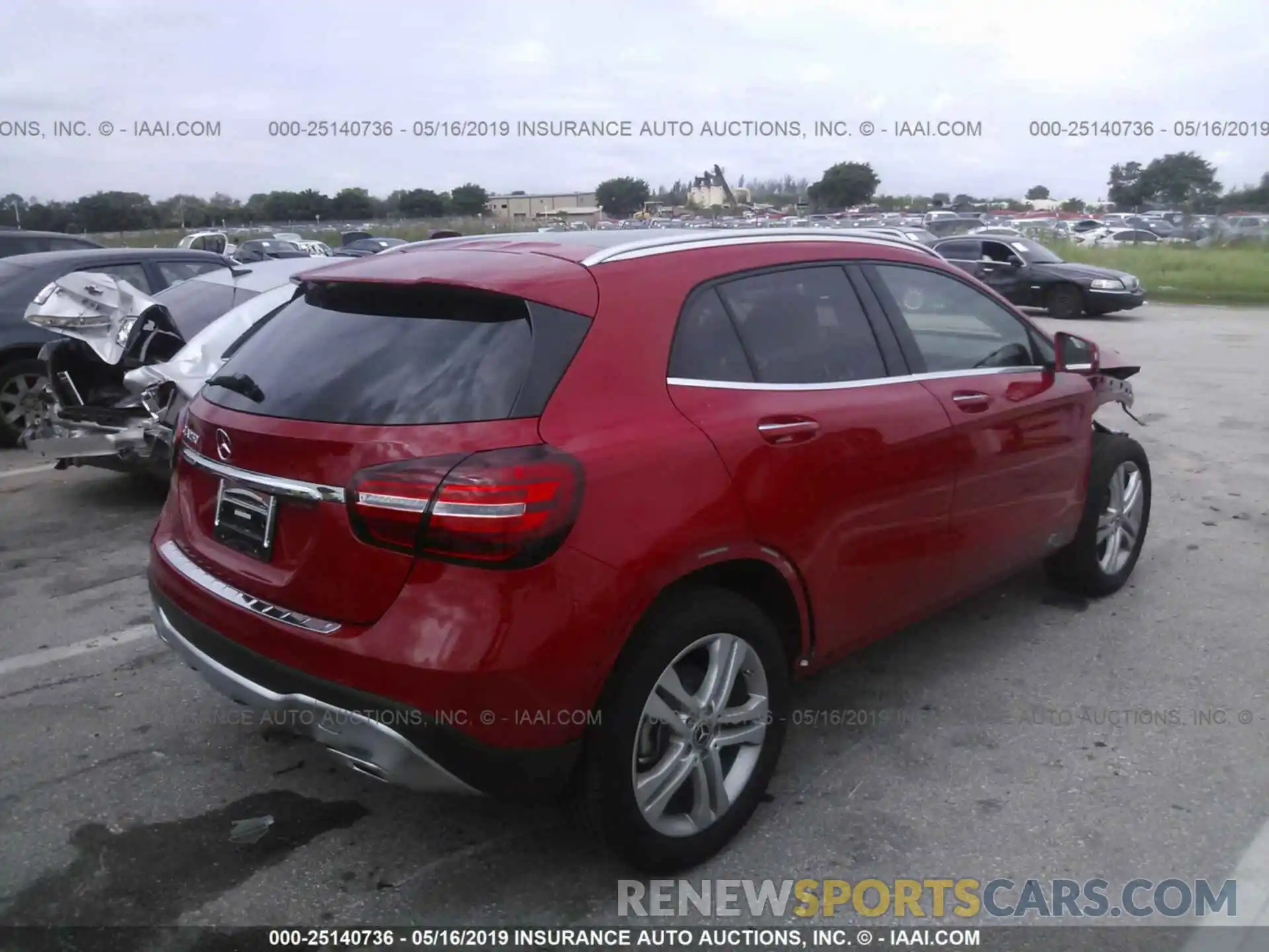 4 Photograph of a damaged car WDCTG4EB3KU011204 MERCEDES-BENZ GLA 2019