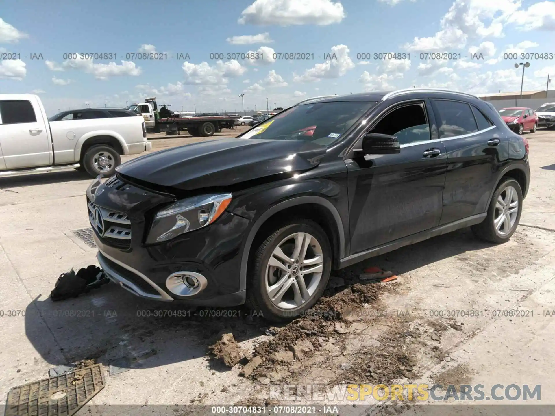 2 Фотография поврежденного автомобиля WDCTG4EB3KU011591 MERCEDES-BENZ GLA 2019