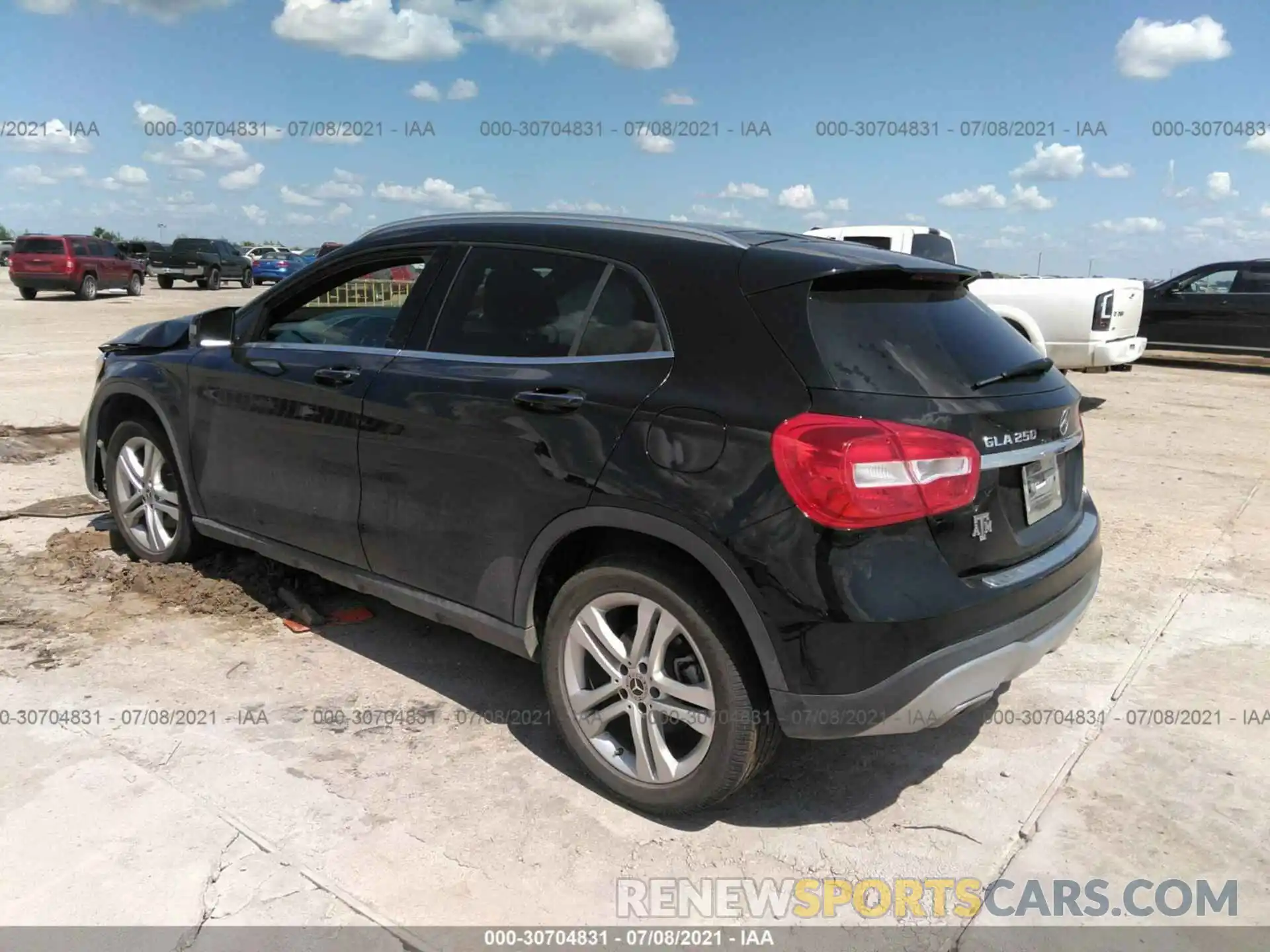 3 Фотография поврежденного автомобиля WDCTG4EB3KU011591 MERCEDES-BENZ GLA 2019