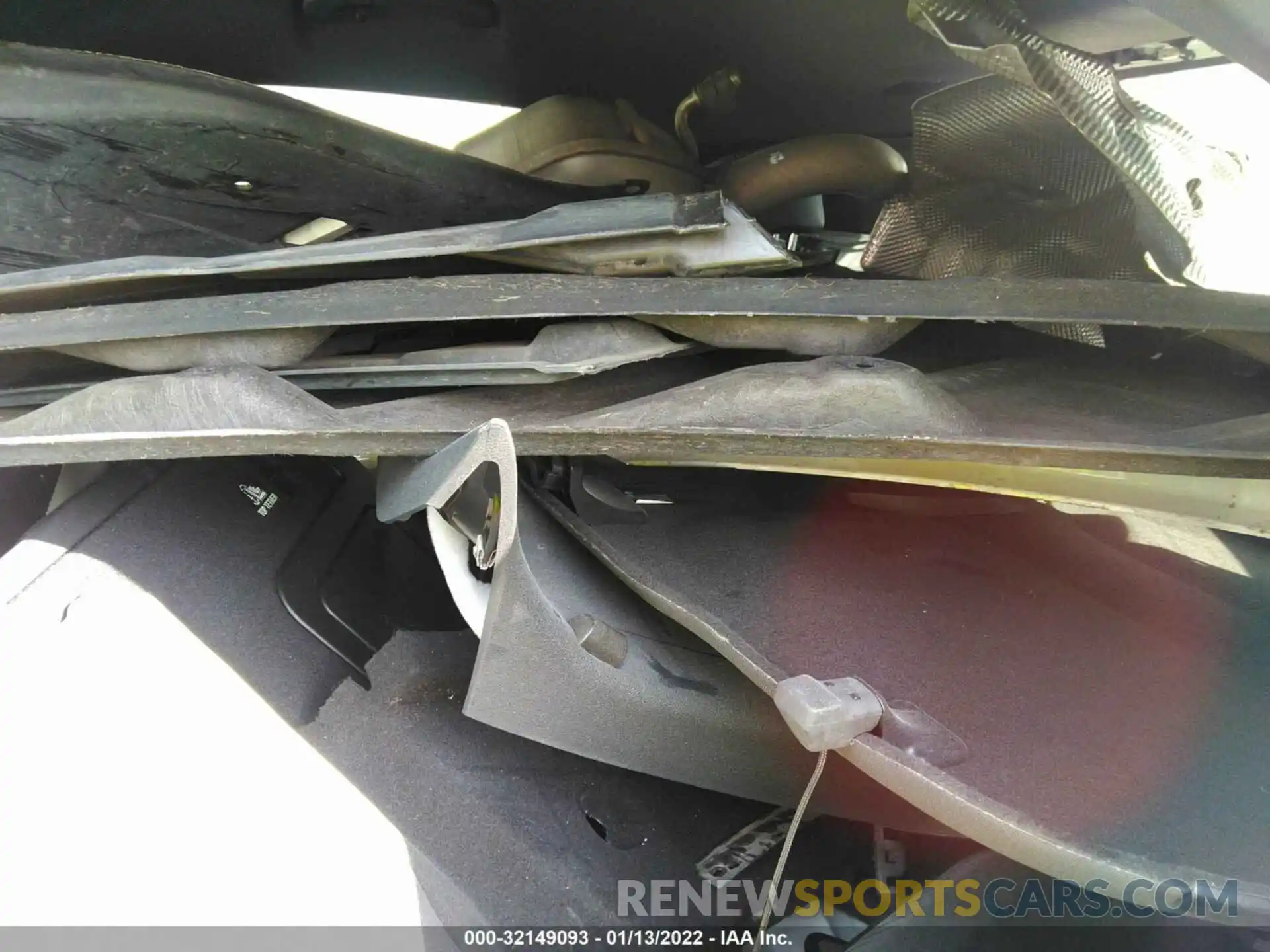 12 Photograph of a damaged car WDCTG4EB3KU017150 MERCEDES-BENZ GLA 2019