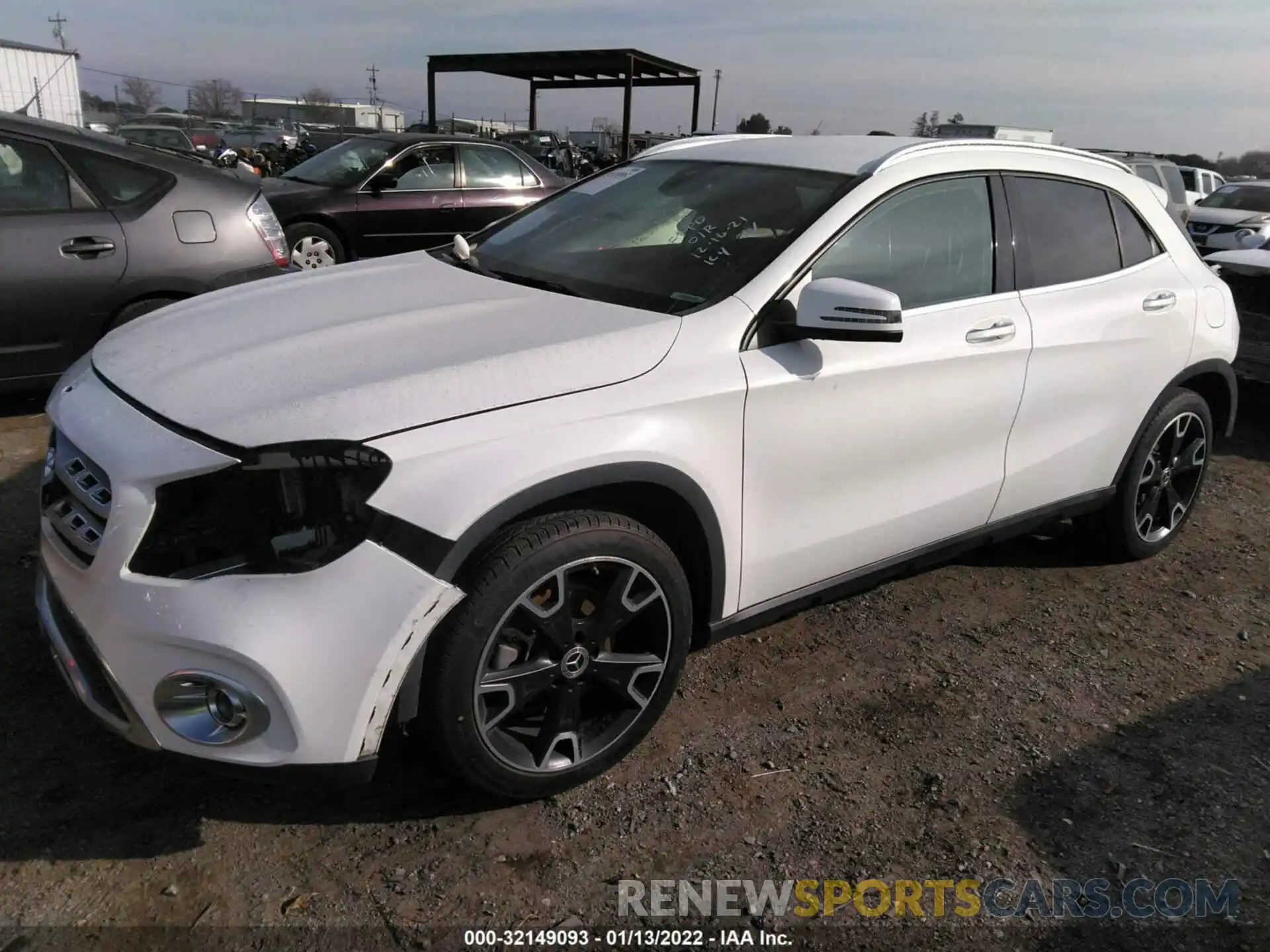 2 Photograph of a damaged car WDCTG4EB3KU017150 MERCEDES-BENZ GLA 2019