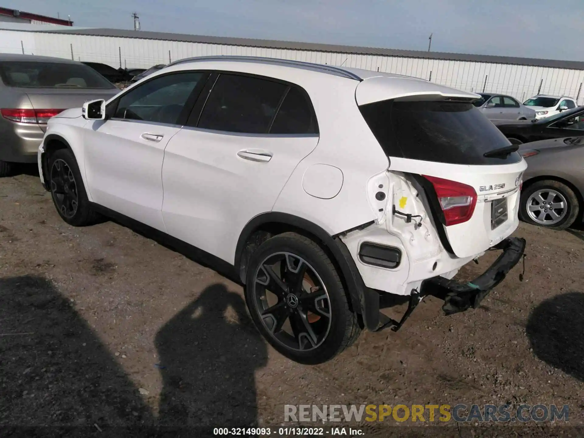 3 Photograph of a damaged car WDCTG4EB3KU017150 MERCEDES-BENZ GLA 2019