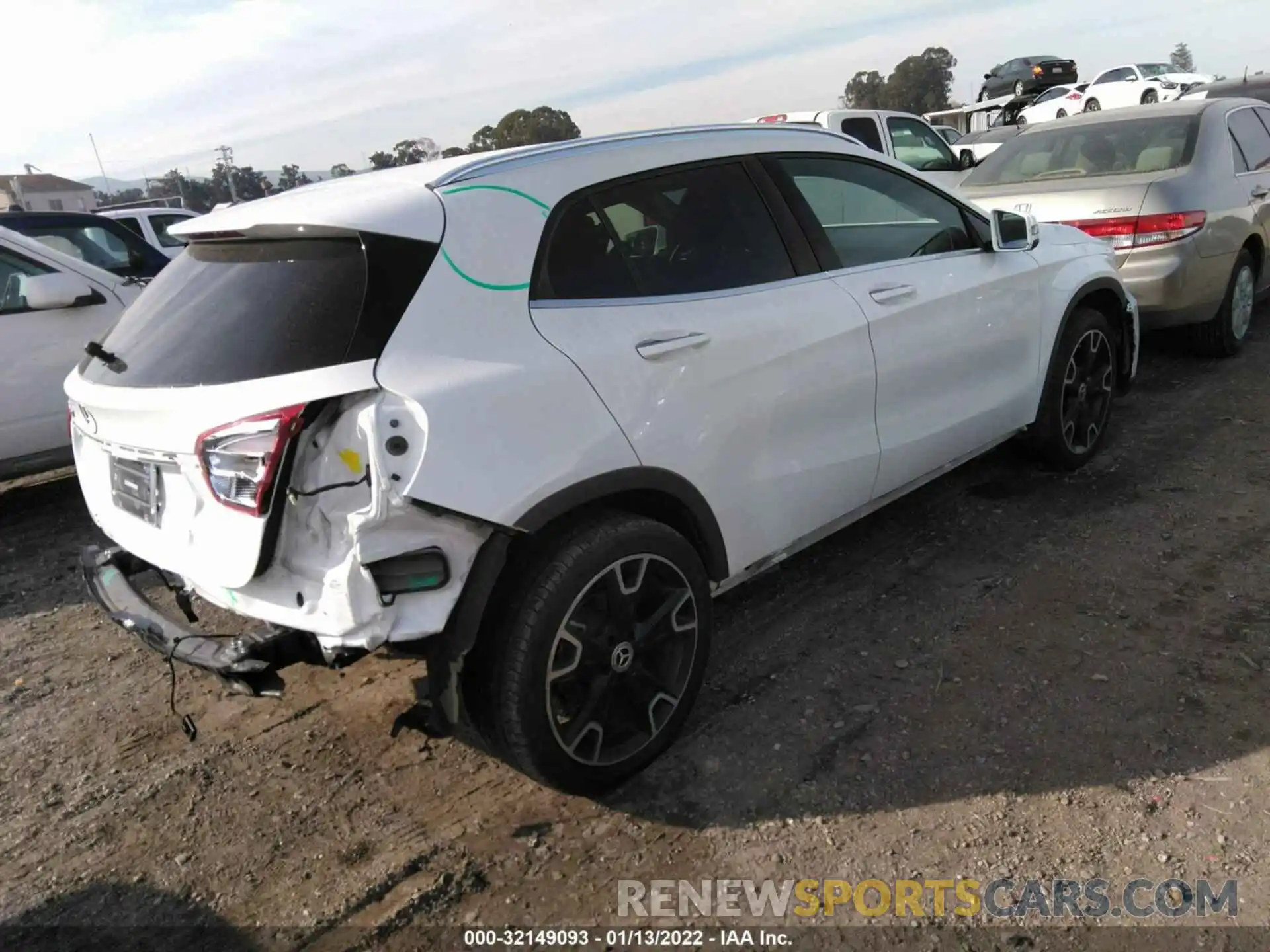 4 Photograph of a damaged car WDCTG4EB3KU017150 MERCEDES-BENZ GLA 2019