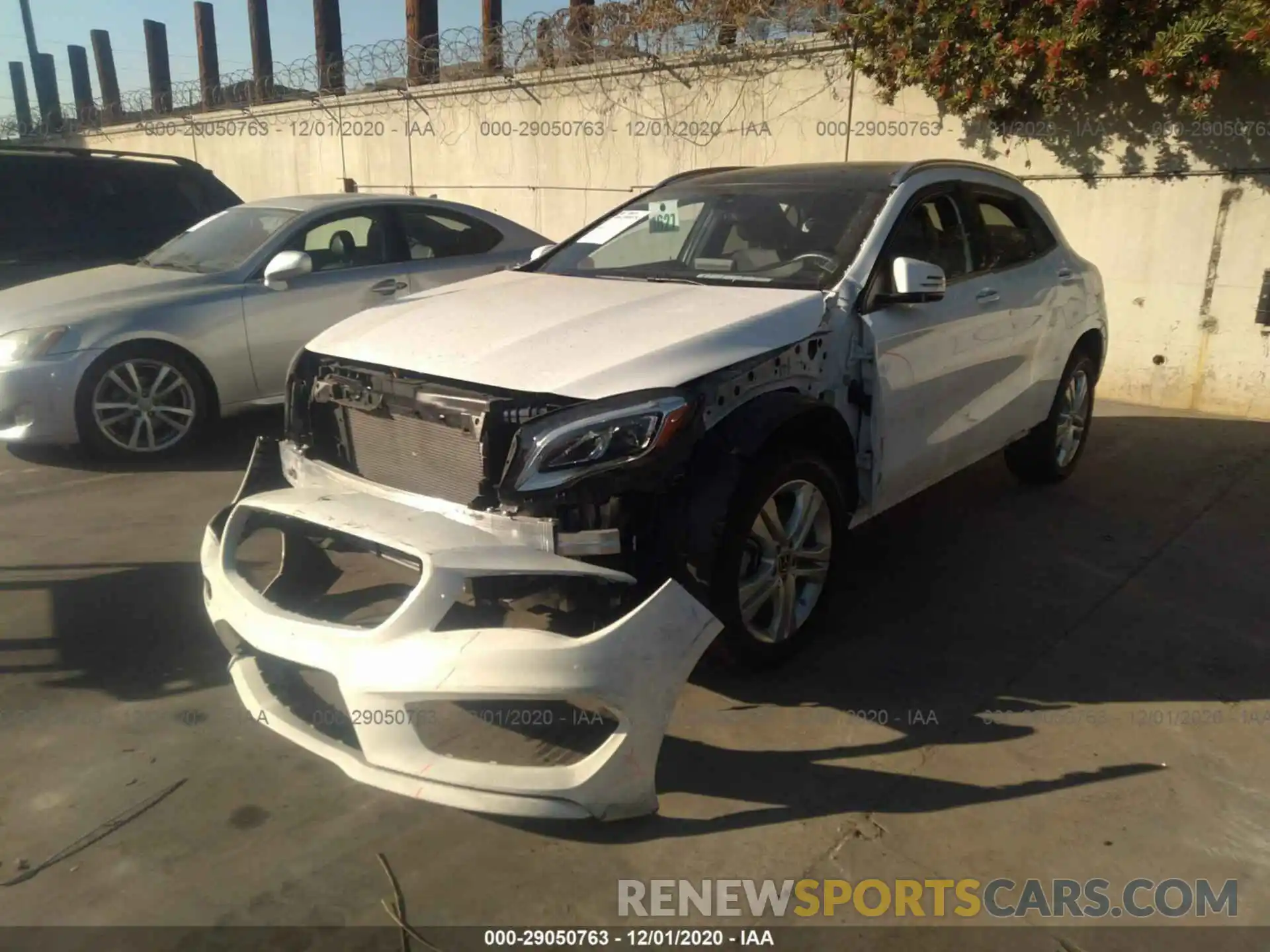 2 Photograph of a damaged car WDCTG4EB4KJ582282 MERCEDES-BENZ GLA 2019