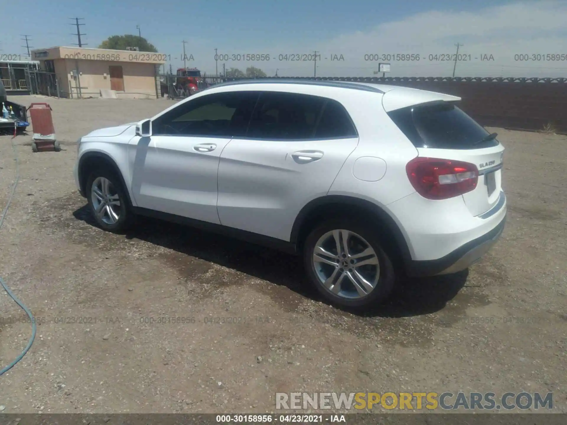 3 Photograph of a damaged car WDCTG4EB4KU000390 MERCEDES-BENZ GLA 2019