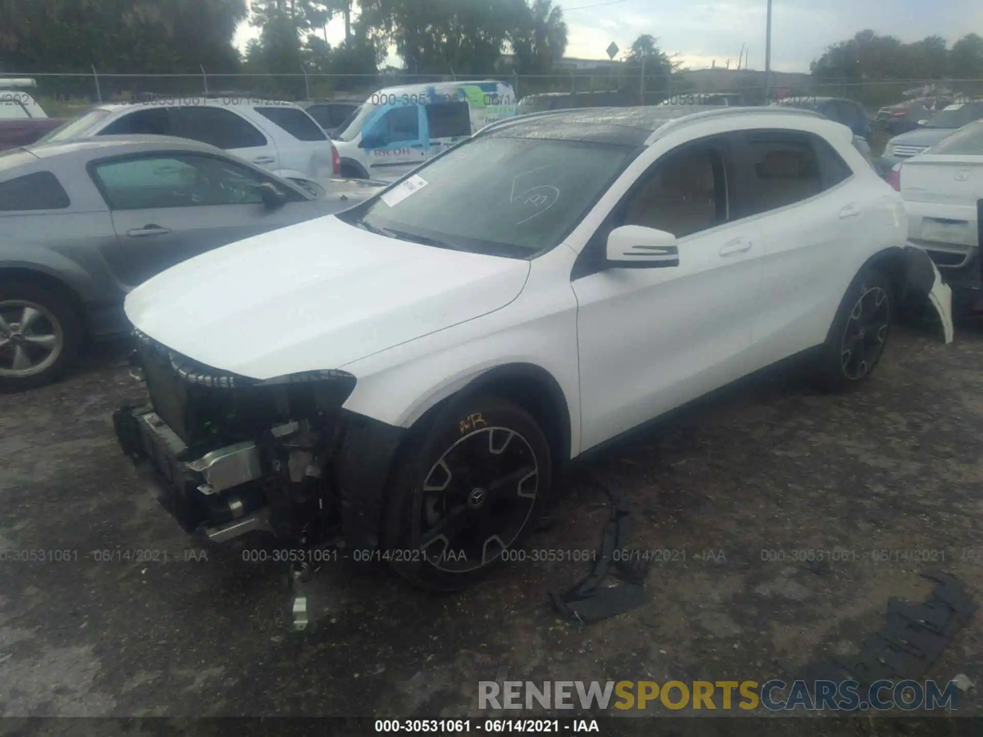 2 Photograph of a damaged car WDCTG4EB4KU003404 MERCEDES-BENZ GLA 2019