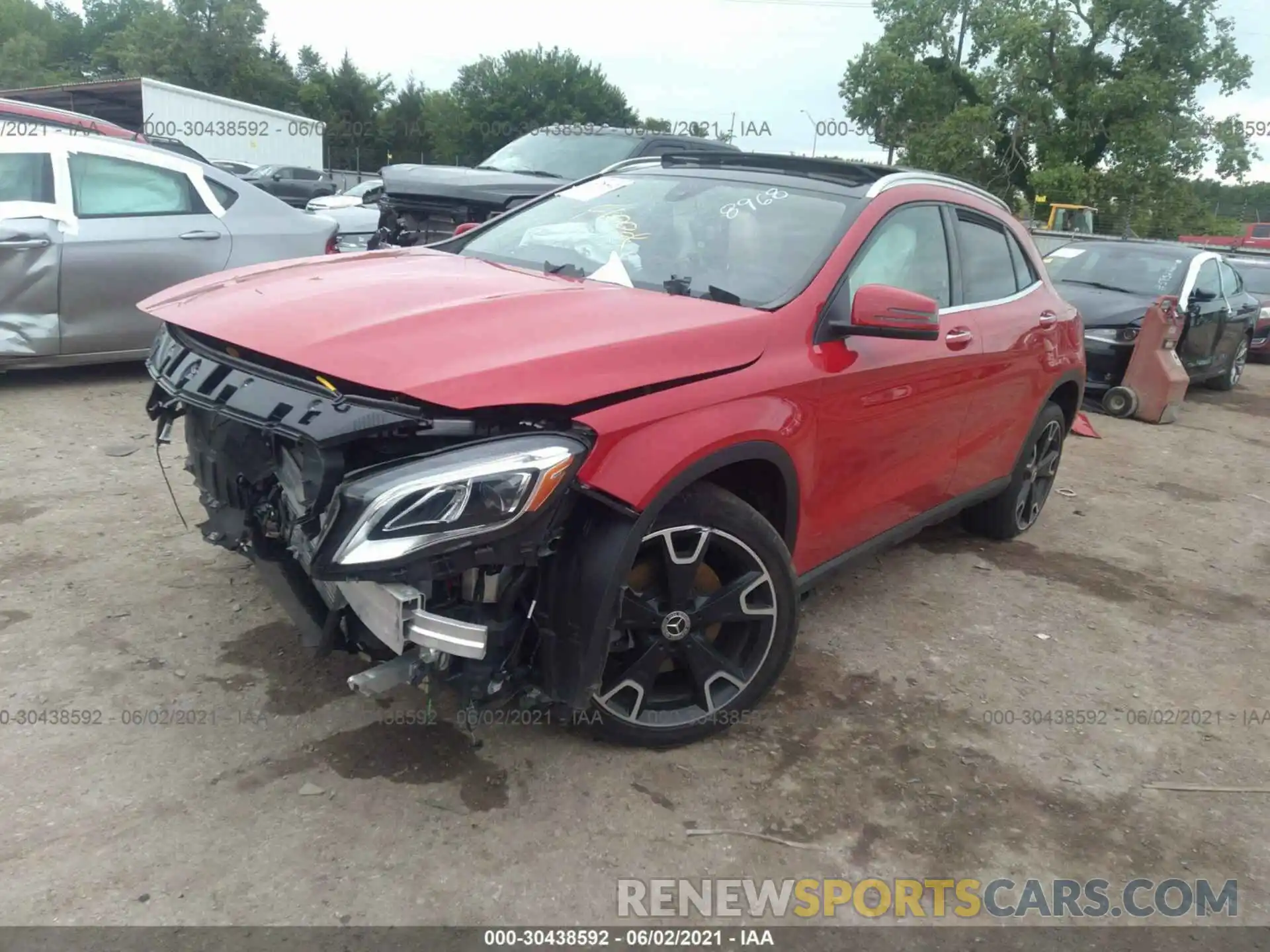 2 Photograph of a damaged car WDCTG4EB4KU018968 MERCEDES-BENZ GLA 2019