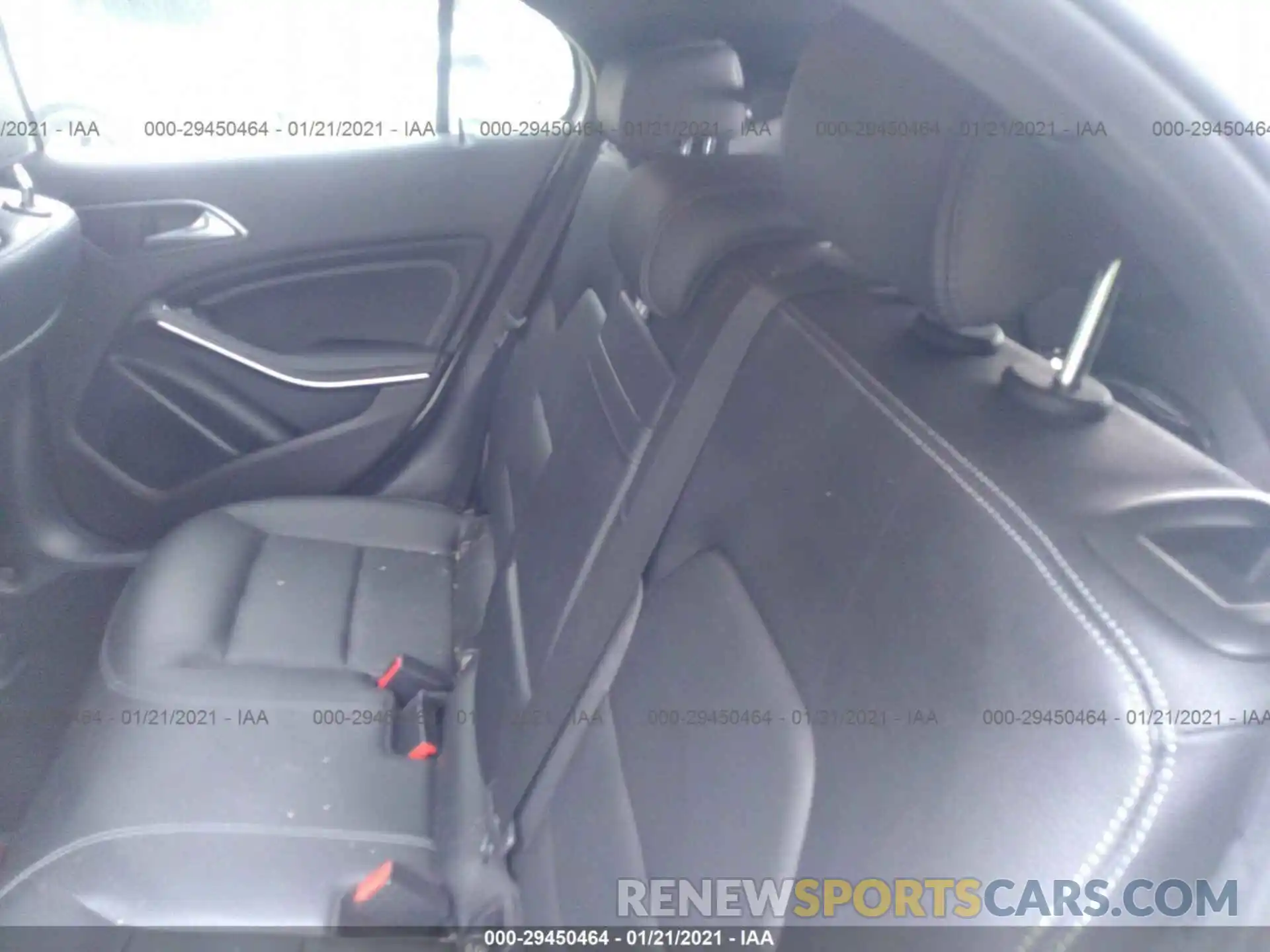 8 Photograph of a damaged car WDCTG4EB5KJ575048 MERCEDES-BENZ GLA 2019