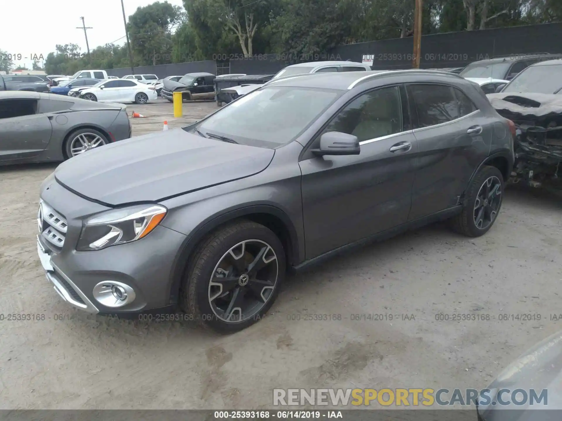 2 Photograph of a damaged car WDCTG4EB5KJ578970 MERCEDES-BENZ GLA 2019