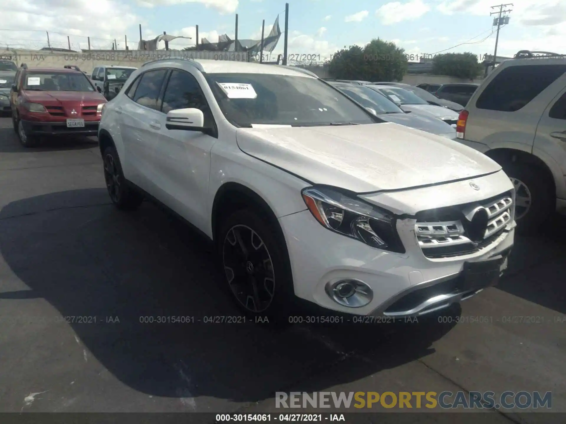 1 Photograph of a damaged car WDCTG4EB5KJ580234 MERCEDES-BENZ GLA 2019