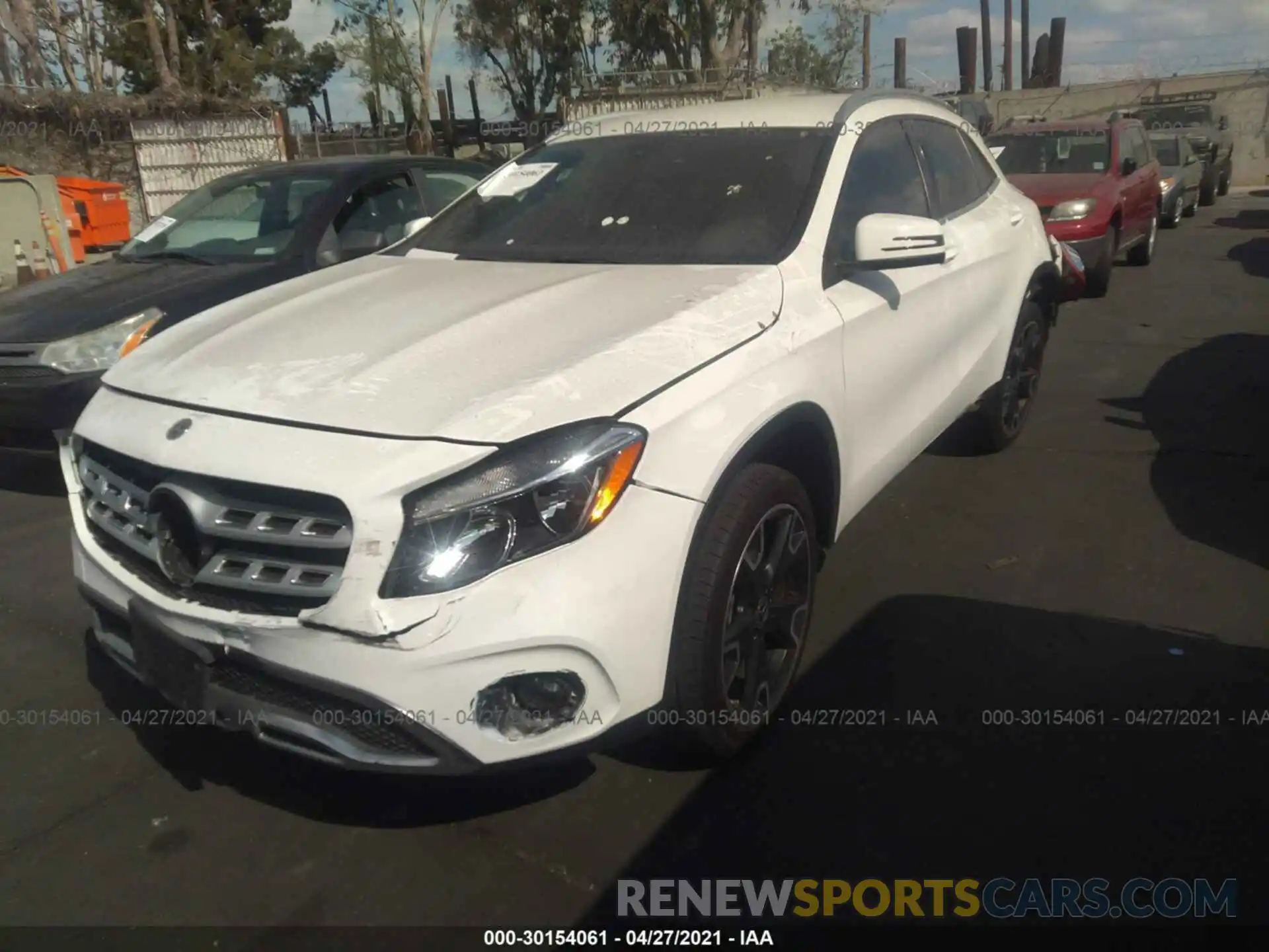 2 Фотография поврежденного автомобиля WDCTG4EB5KJ580234 MERCEDES-BENZ GLA 2019