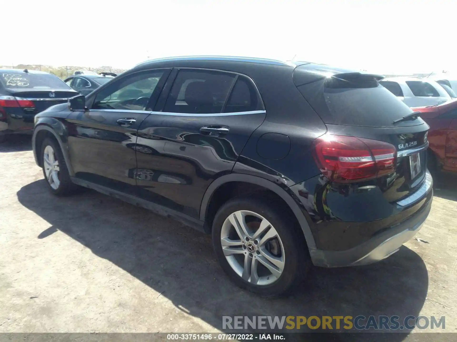 3 Photograph of a damaged car WDCTG4EB5KU008319 MERCEDES-BENZ GLA 2019