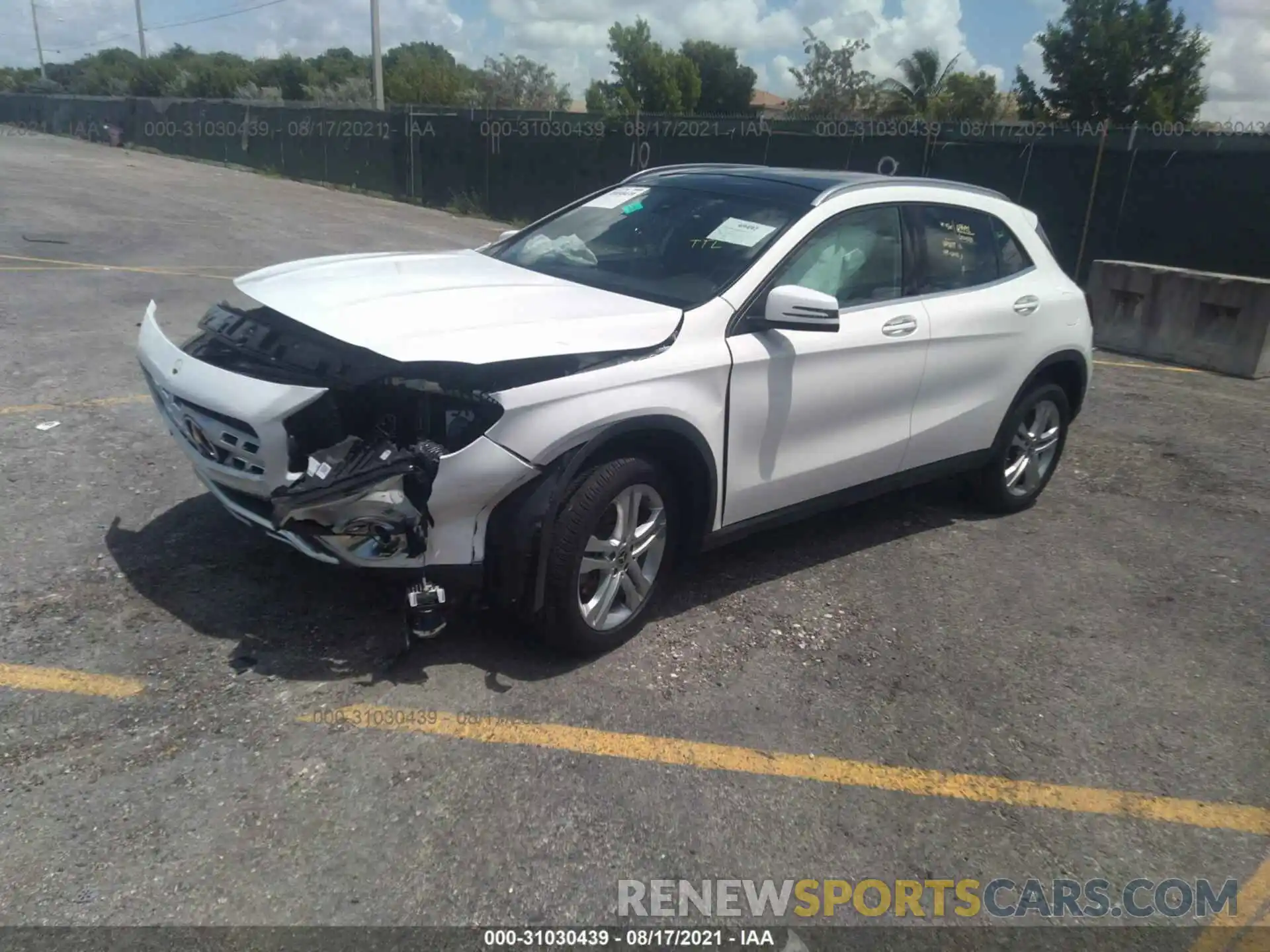 2 Photograph of a damaged car WDCTG4EB5KU016369 MERCEDES-BENZ GLA 2019