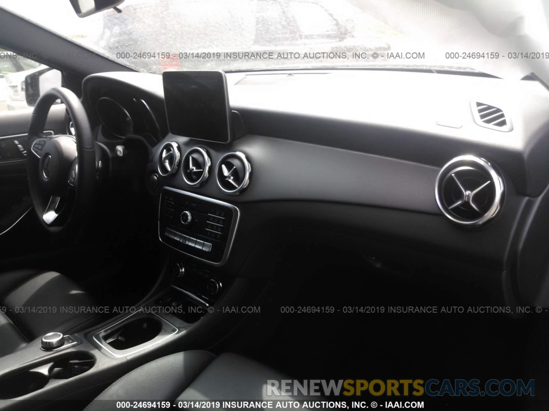 5 Photograph of a damaged car WDCTG4EB6KJ548389 MERCEDES-BENZ GLA 2019