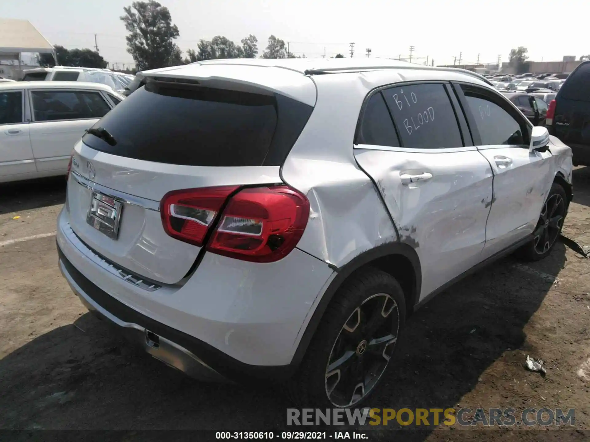 4 Photograph of a damaged car WDCTG4EB6KJ553527 MERCEDES-BENZ GLA 2019