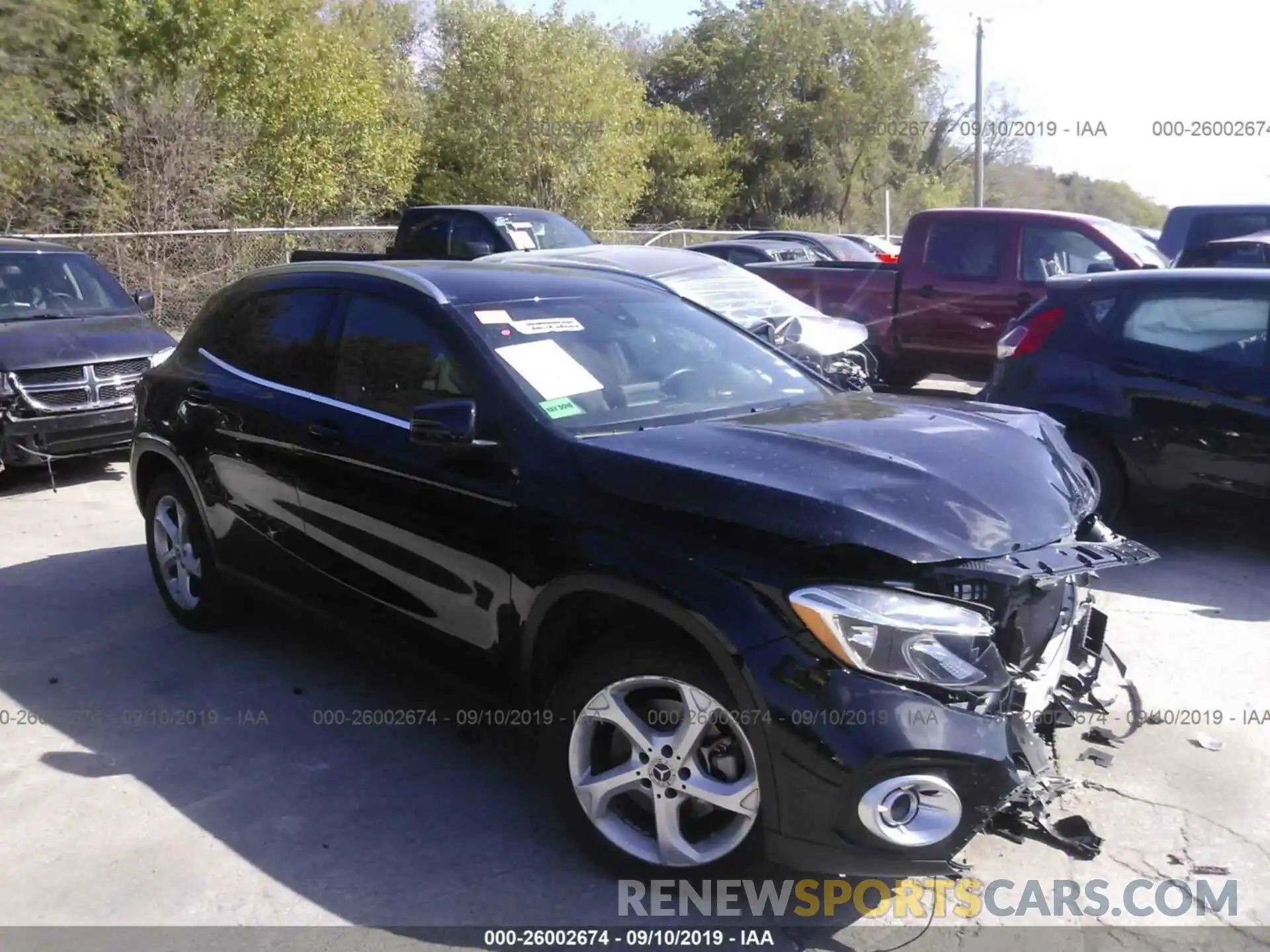 1 Photograph of a damaged car WDCTG4EB6KJ574832 MERCEDES-BENZ GLA 2019