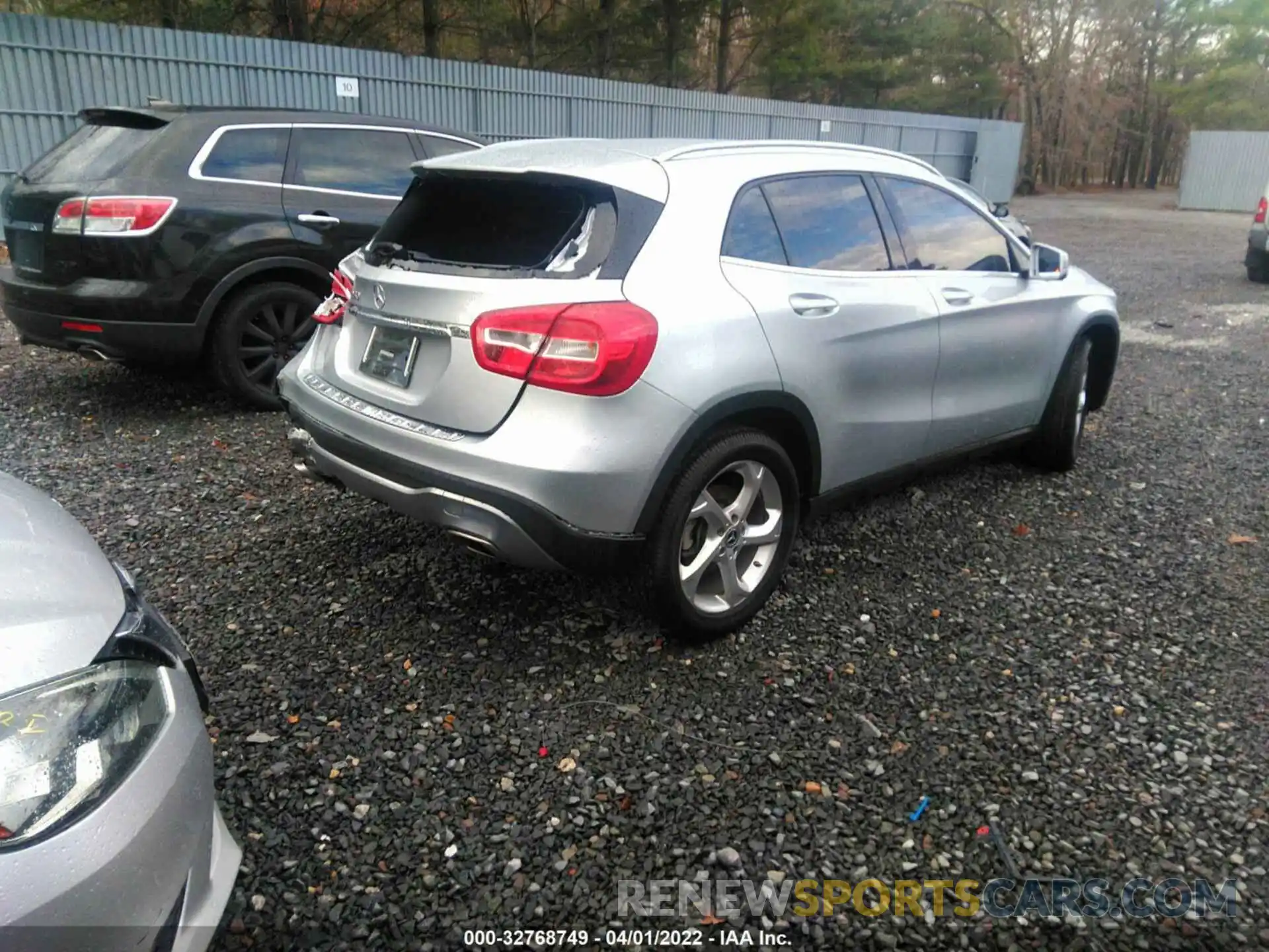 4 Photograph of a damaged car WDCTG4EB6KU005042 MERCEDES-BENZ GLA 2019