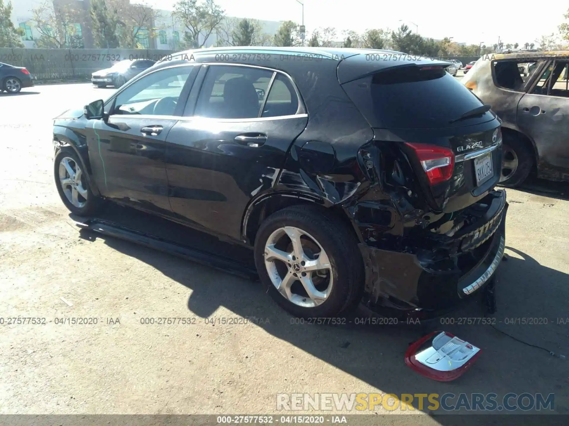 3 Photograph of a damaged car WDCTG4EB6KU014825 MERCEDES-BENZ GLA 2019