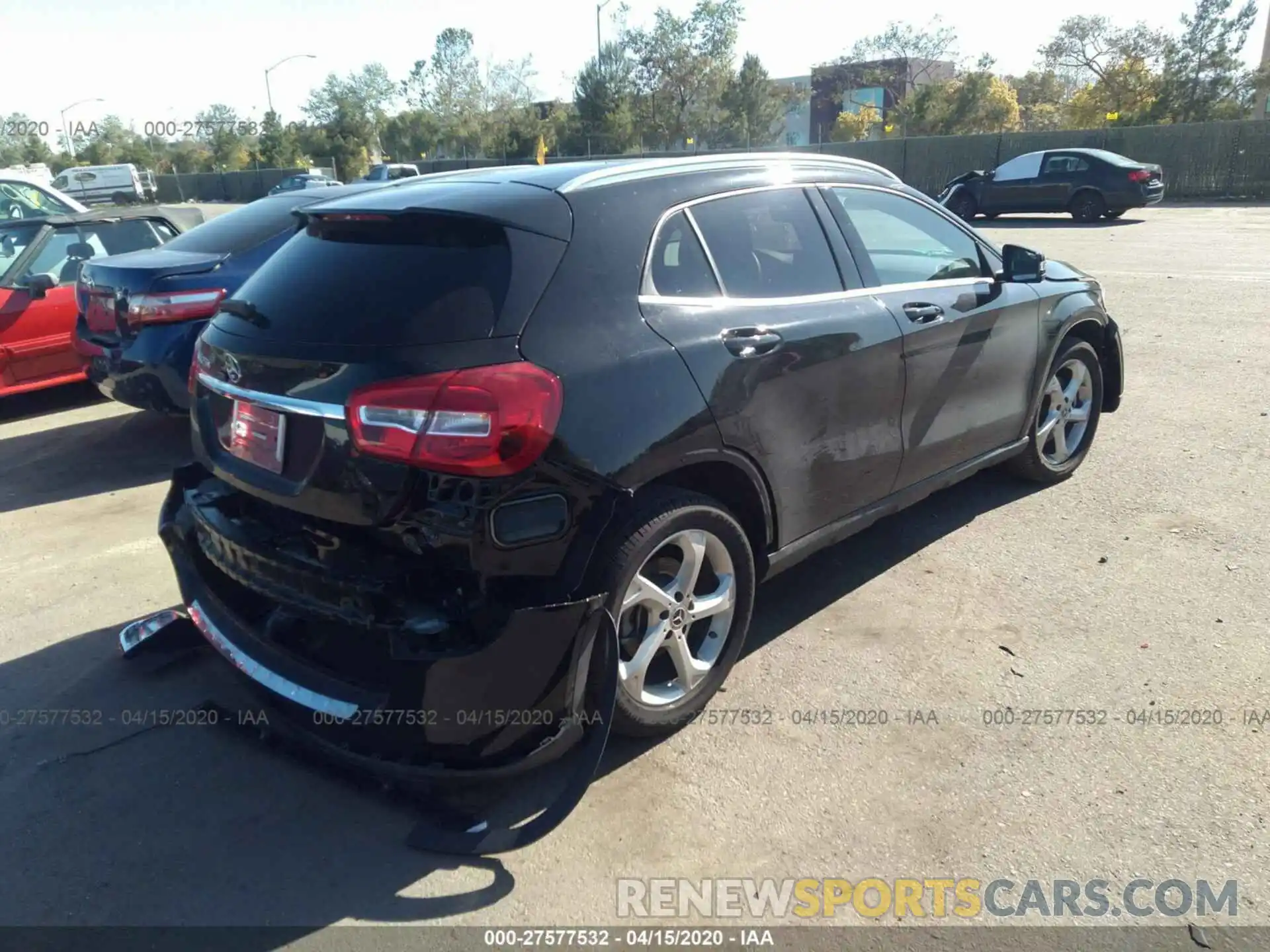 4 Photograph of a damaged car WDCTG4EB6KU014825 MERCEDES-BENZ GLA 2019