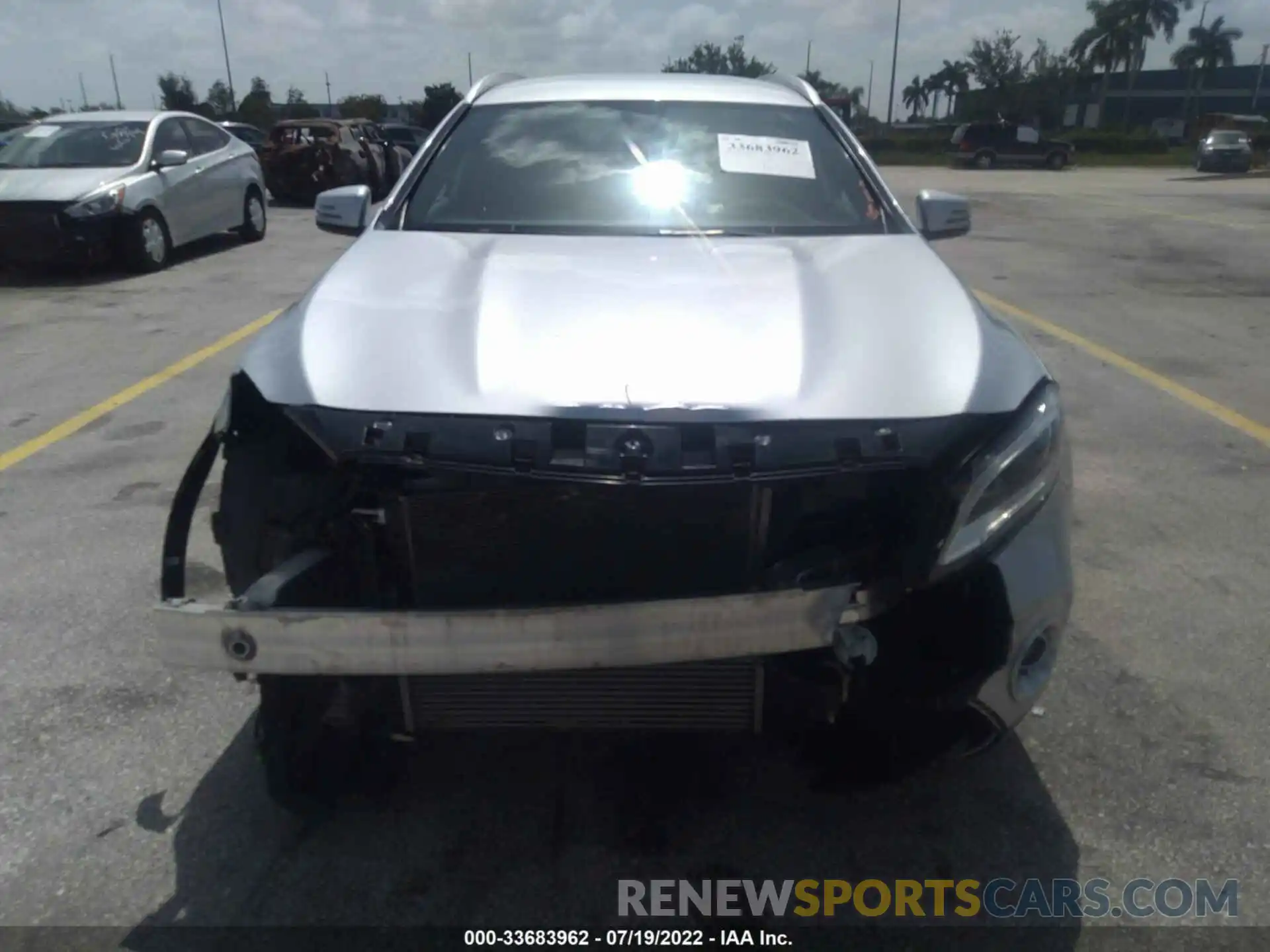 6 Photograph of a damaged car WDCTG4EB7KJ552824 MERCEDES-BENZ GLA 2019