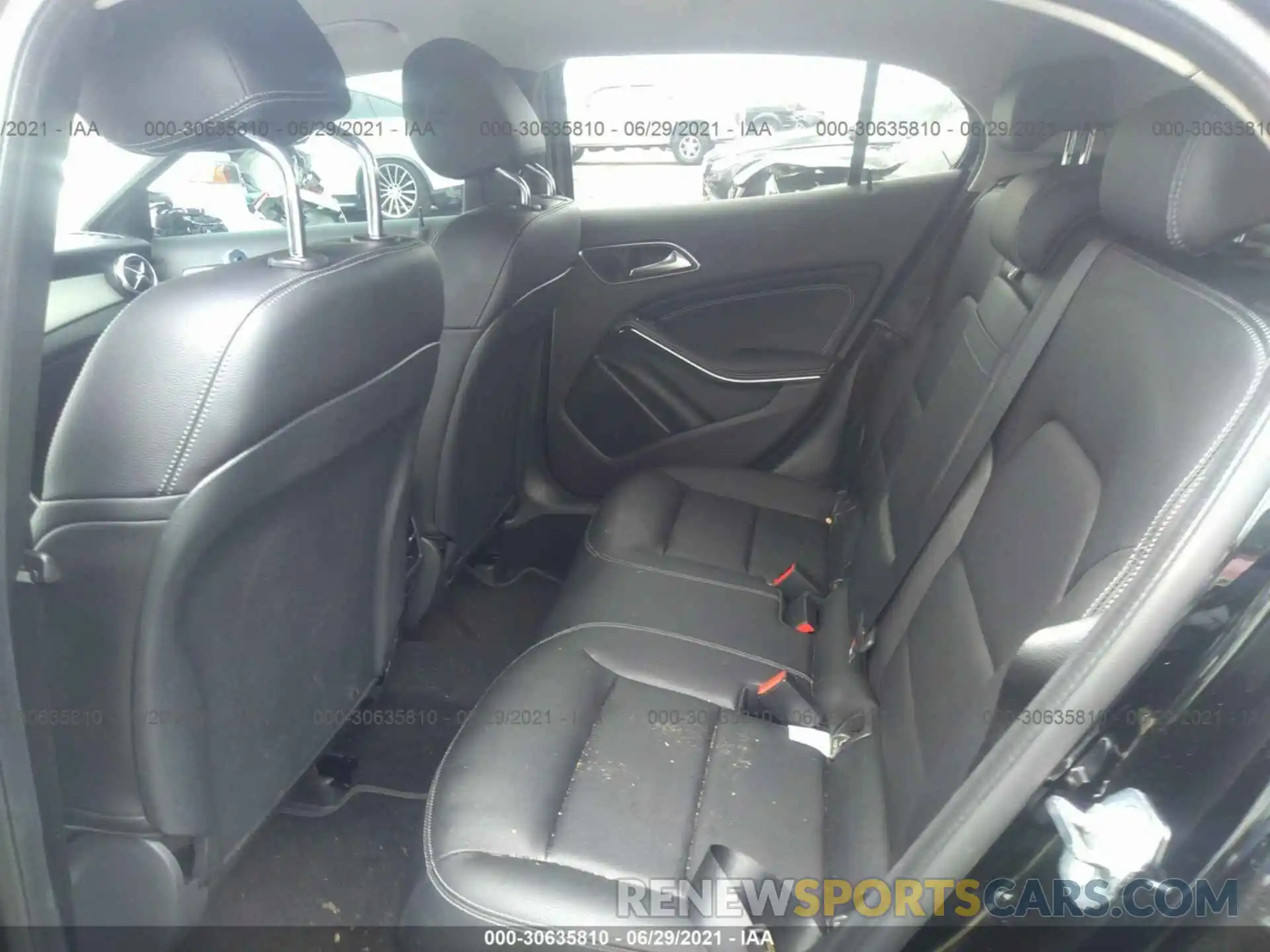 8 Photograph of a damaged car WDCTG4EB7KJ576282 MERCEDES-BENZ GLA 2019